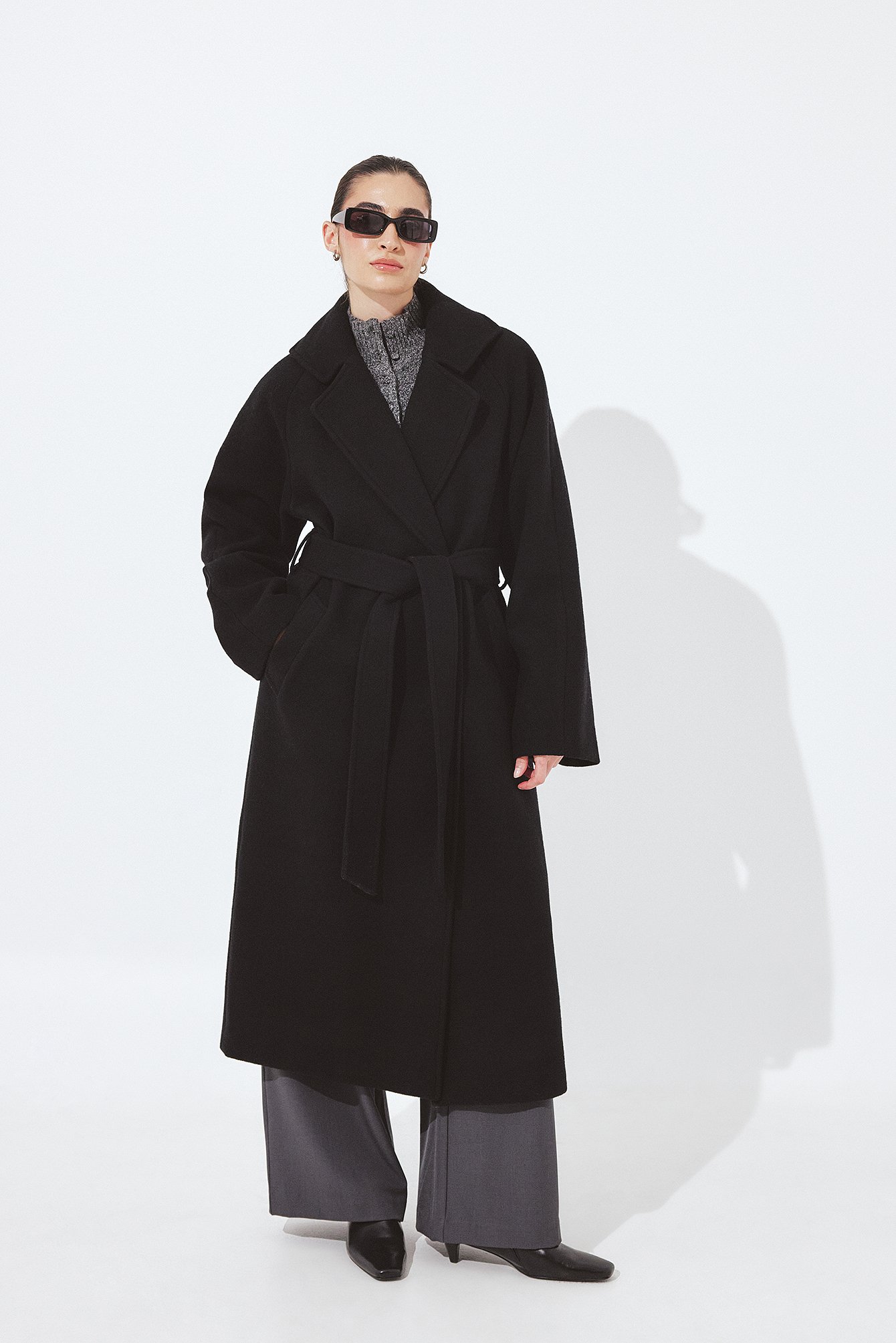 Manteau classique en laine mélangée avec ceinture