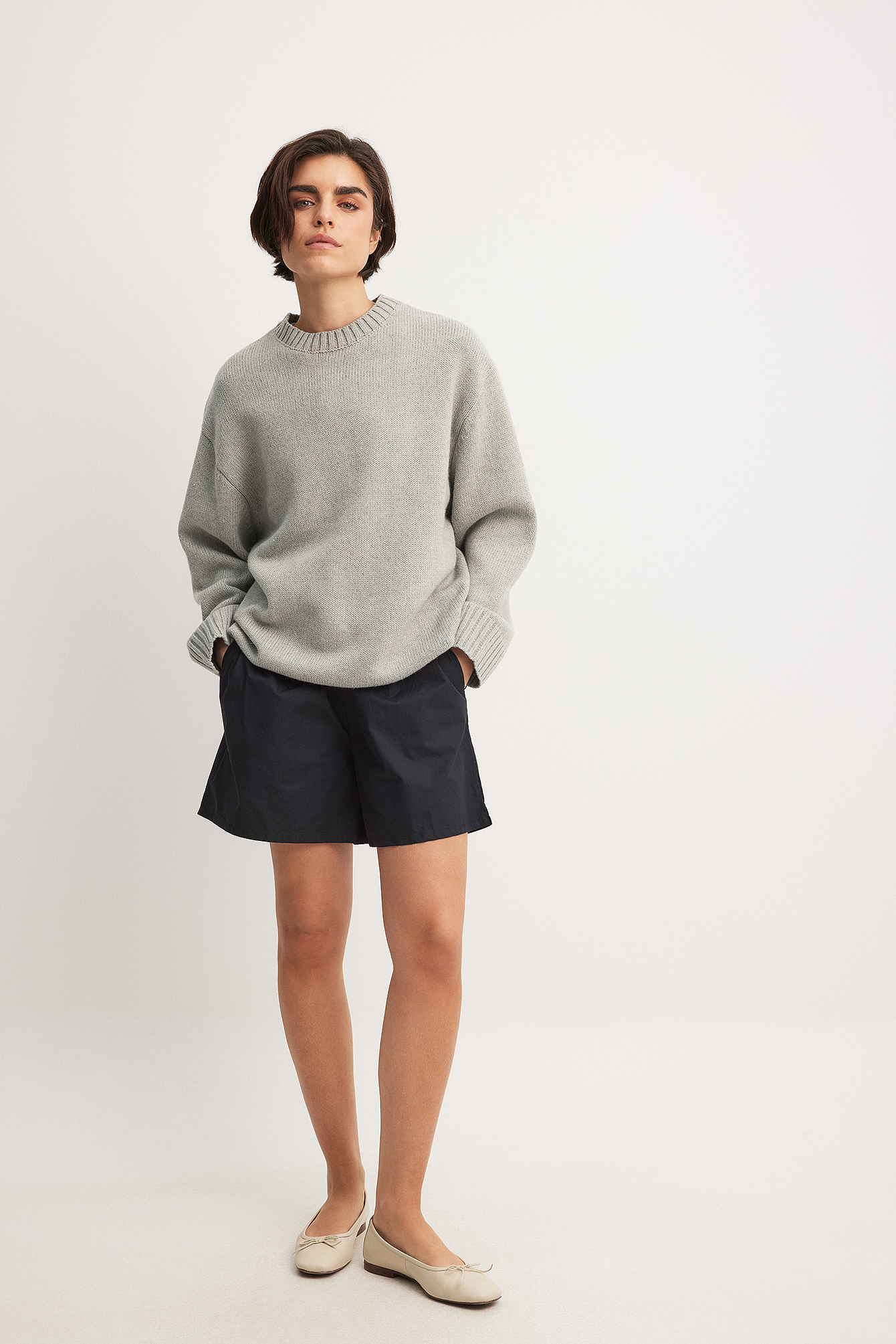 Cotton elastic waist shorts