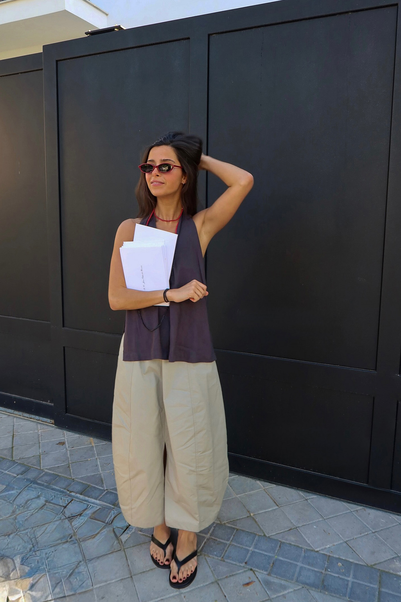 Cargo cocoon midi skirt beige — kjol med fickor från NA-KD