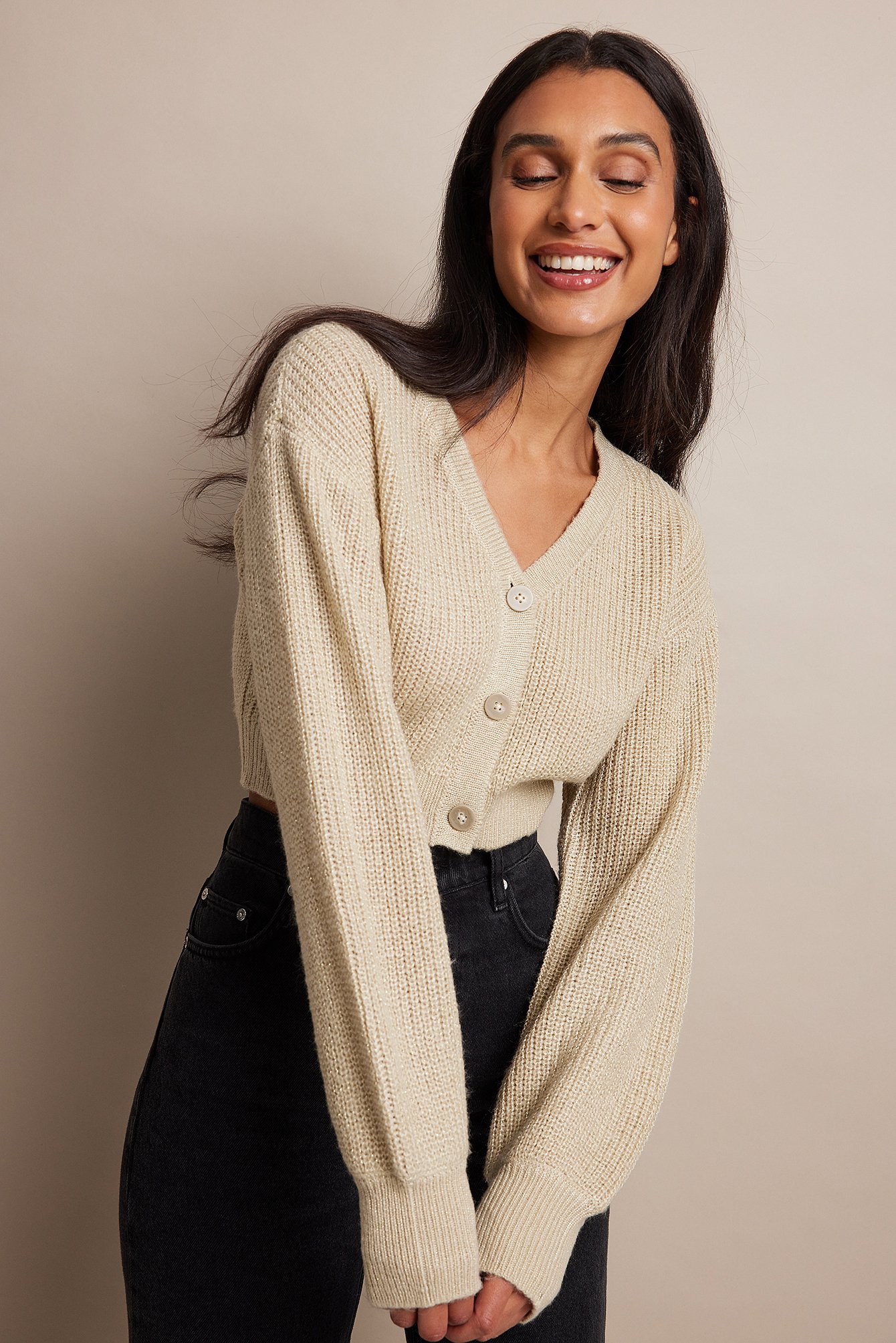 Cropped Knitted Lurex Cardigan Beige | NA-KD