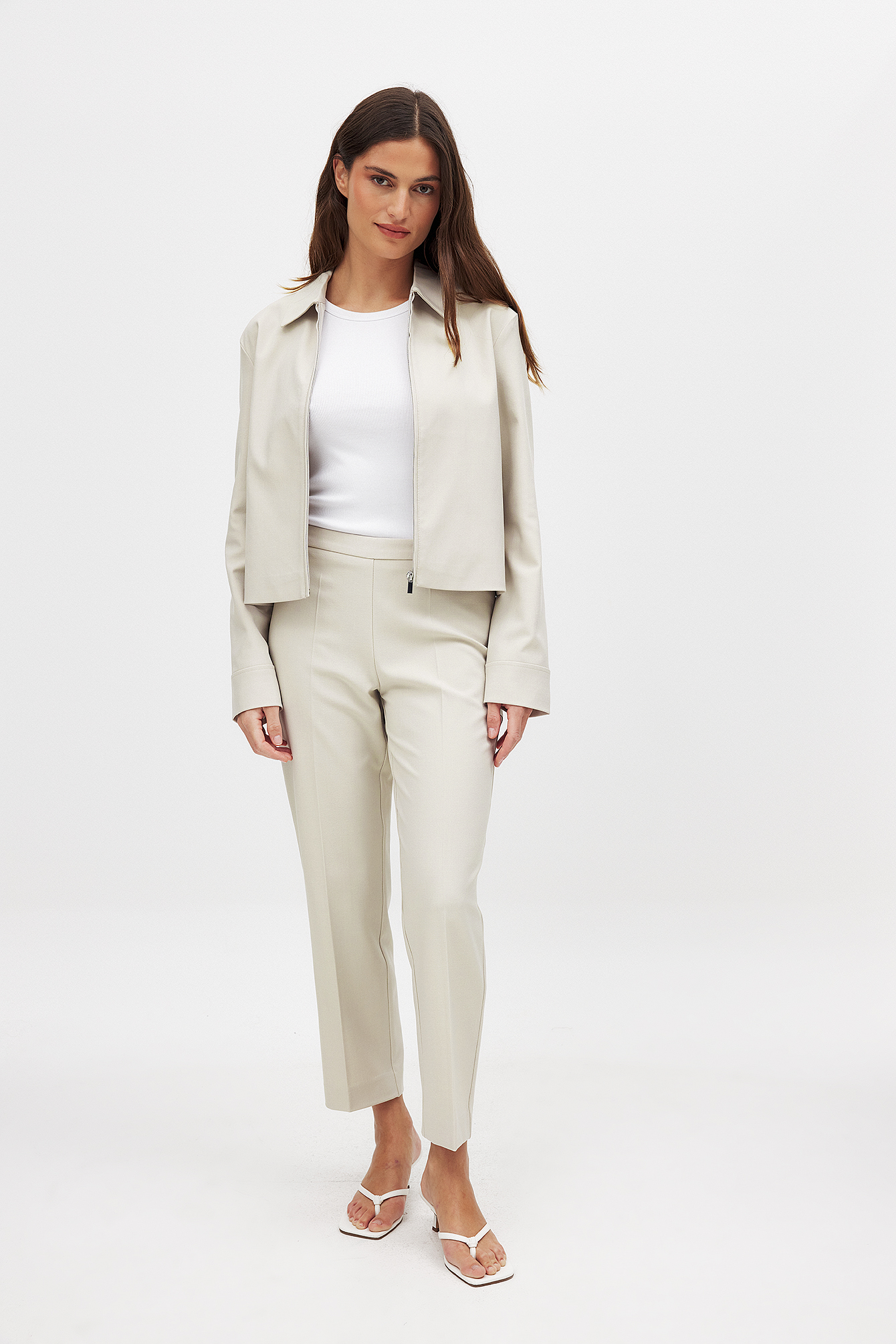 NA-KD Cropped Mid Waist Pants - Croppade byxor - Beige - EU 36 - NA-KD / NAKD