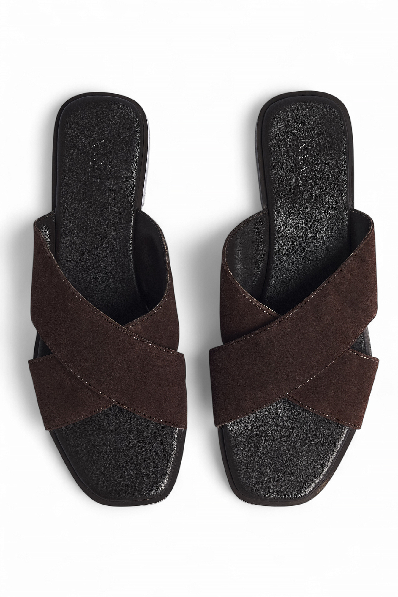 Premium Selection - Sandaler i semsket skinn med kryssede stropper - Ekte skinn - Brun - EU 41 - NA-KD / NAKD