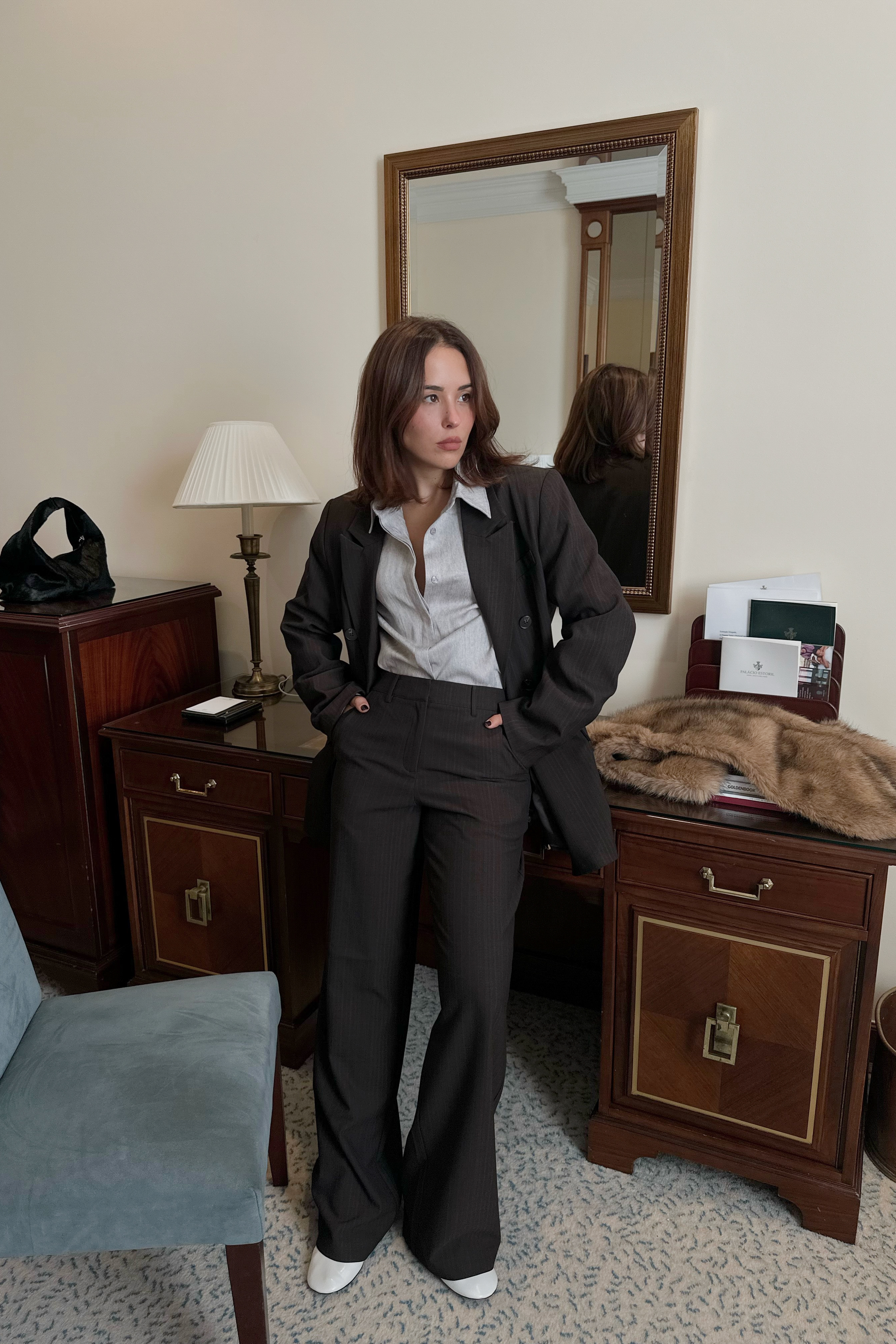 Wide herringbone suiting trousers brown stripe — byxor med fickor från NA-KD