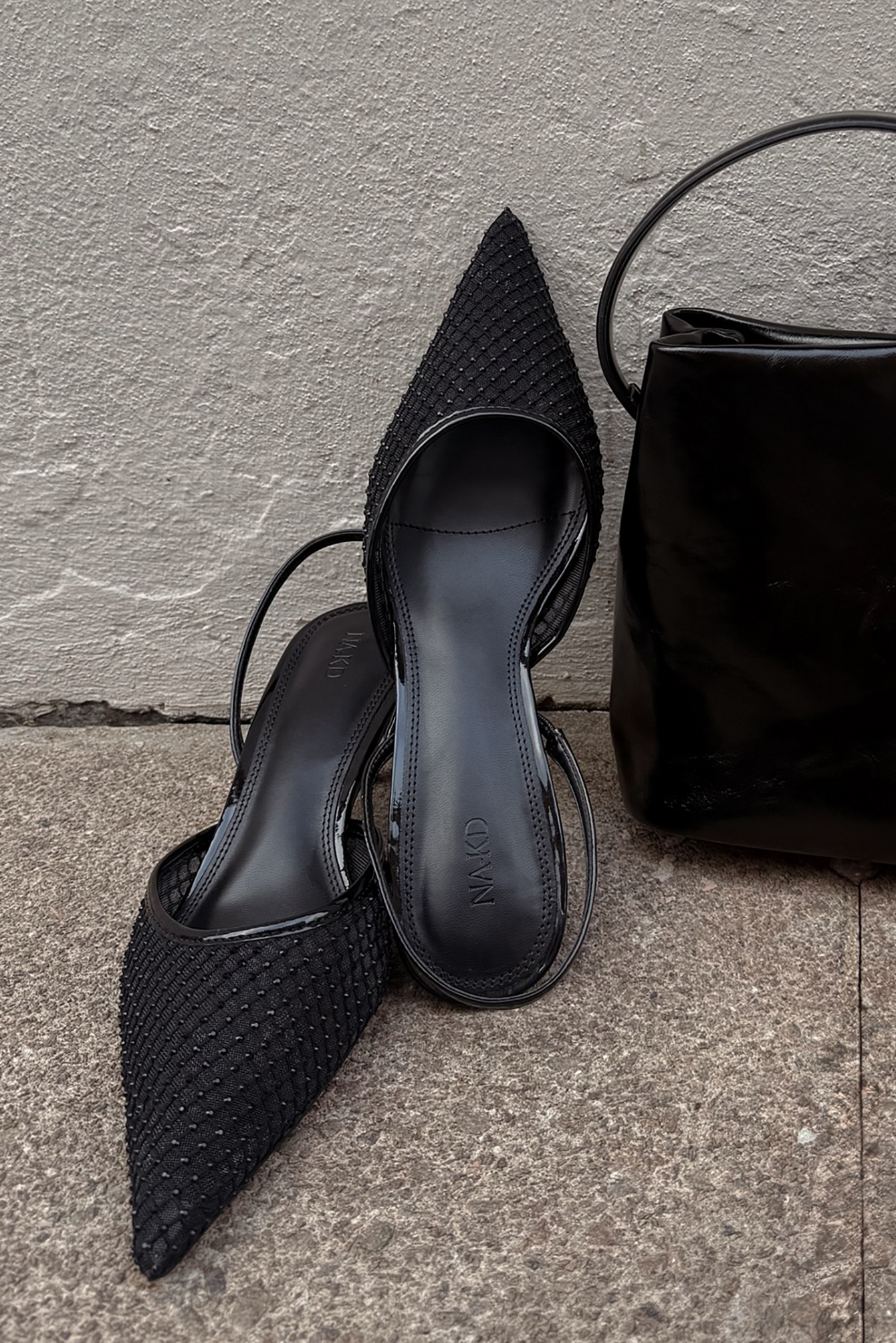 Glitter mesh pumps