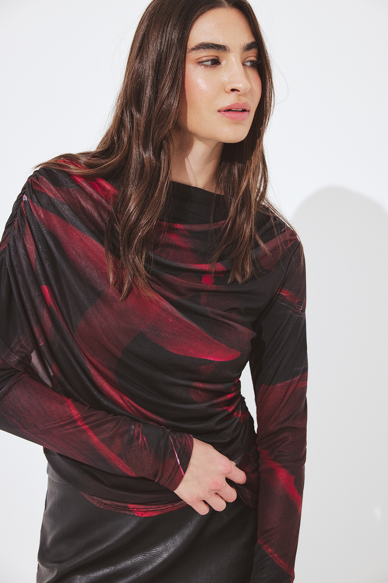 Jourdan Sloane x NA-KD Top de malla estampado drapeado - Tops de fiesta - Multicolor - XS - NA-KD / NAKD