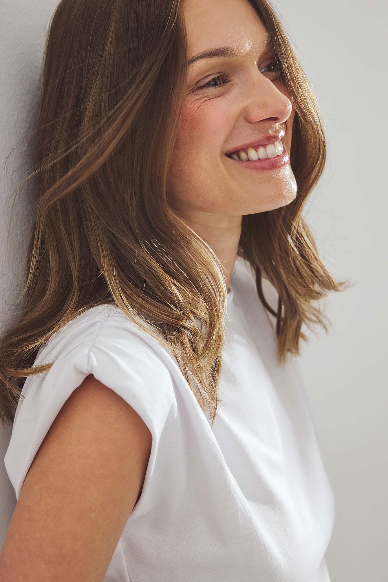 NA-KD Draped Shoulder Punto Top - Sleeveless Tops - White - S (EU 34-36) - NA-KD / NAKD