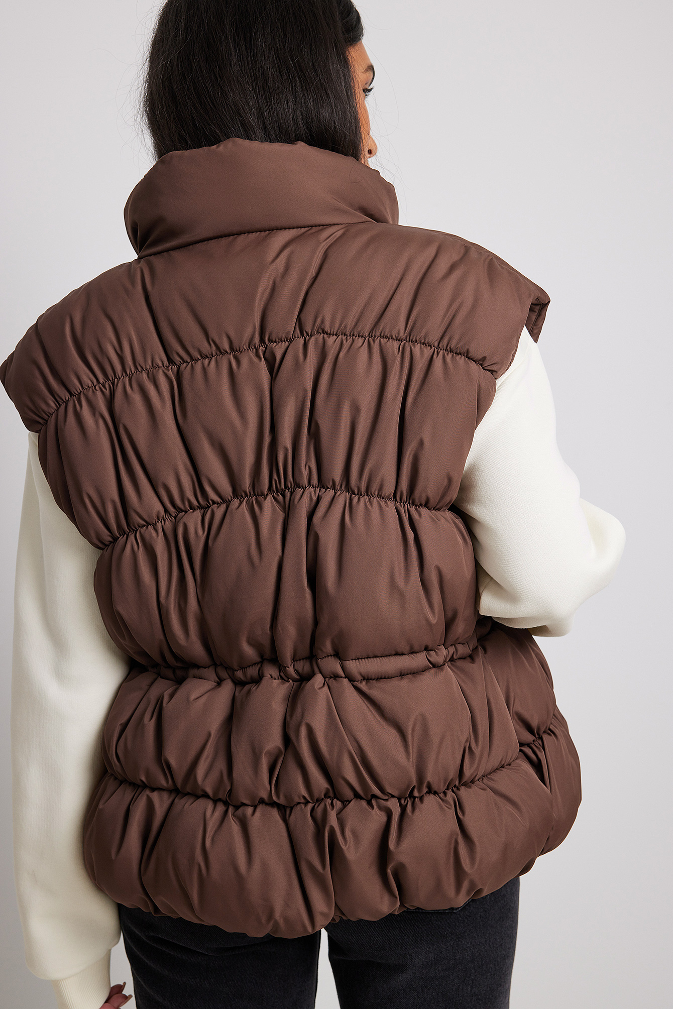 Drawstring Waist Puffer Vest Brown | na 