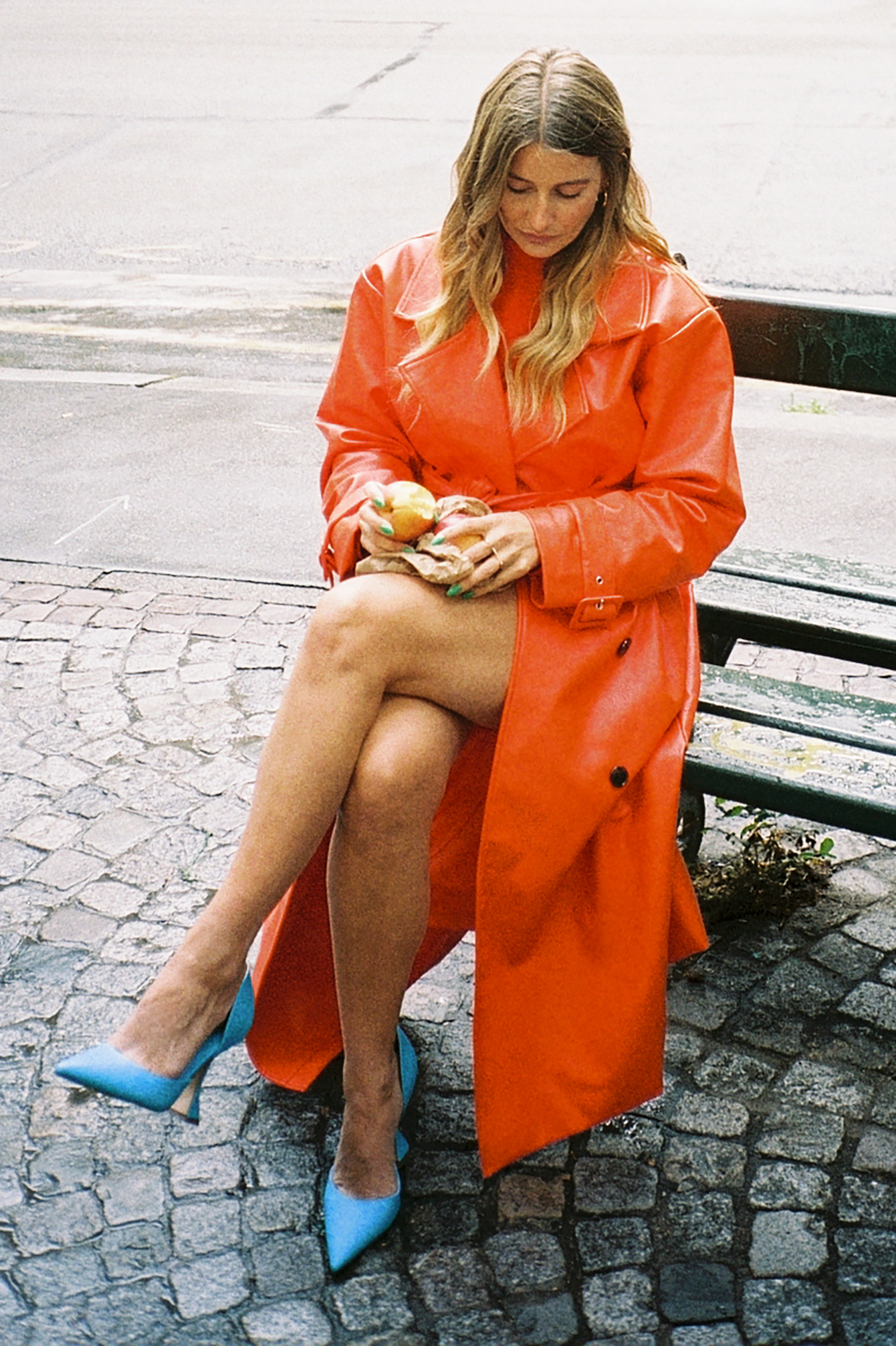 Damen Bekleidung Pullover und Strickwaren Sweatjacken NA-KD Karoline Dall x Oversized Trench aus Kunstleder in Orange 