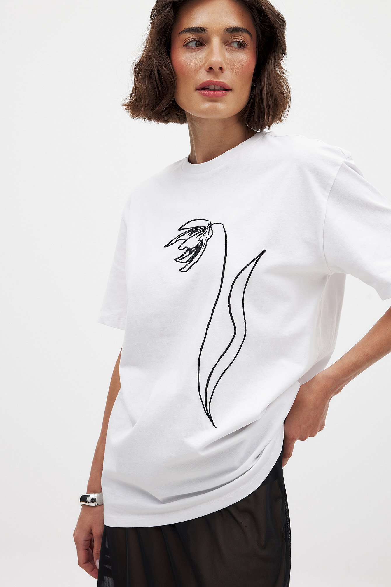 Embroidered Round Neck Oversized Tee White NA-KD