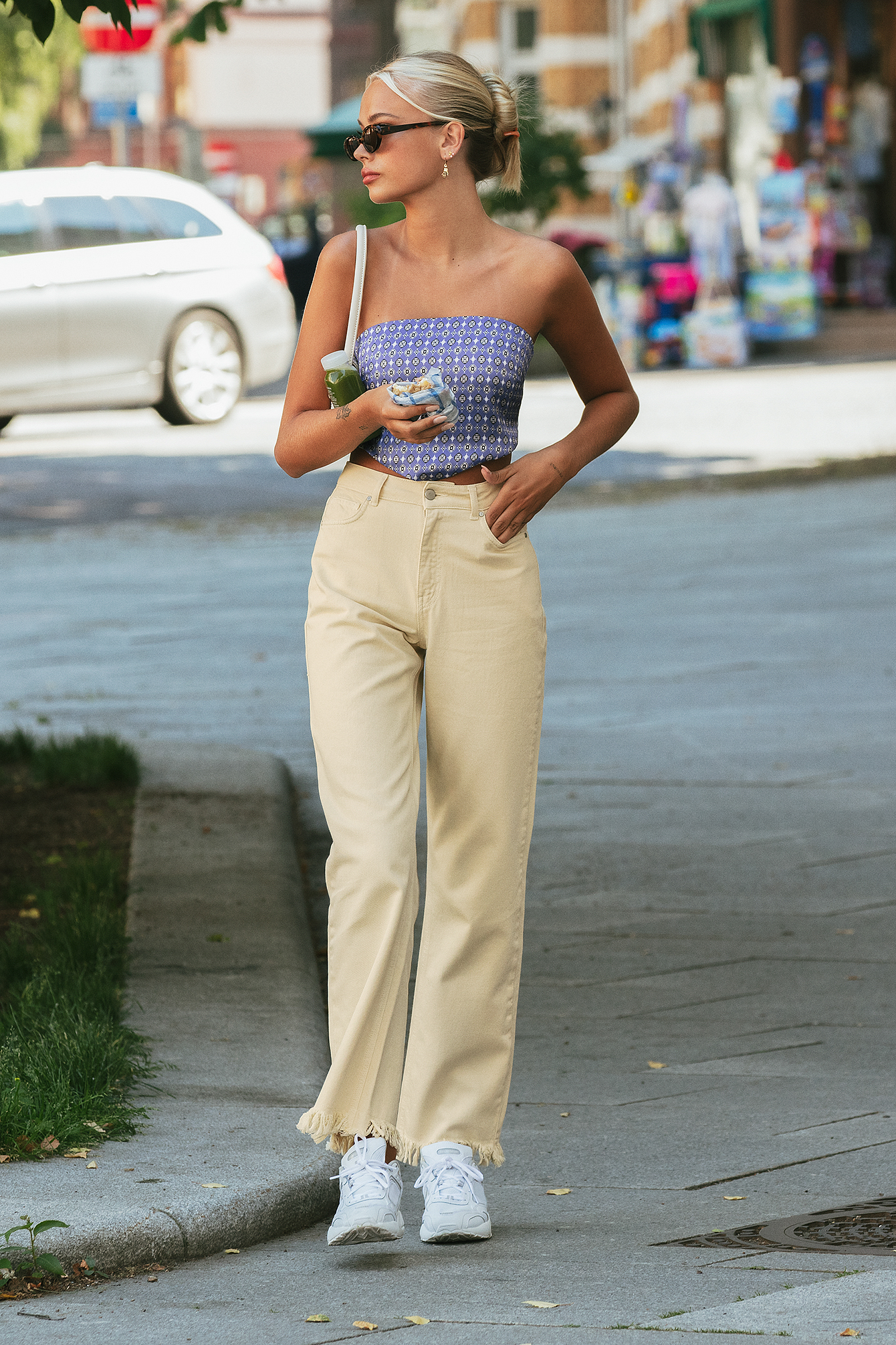 Highwaisted Straight Denim Beige | na-kd.com