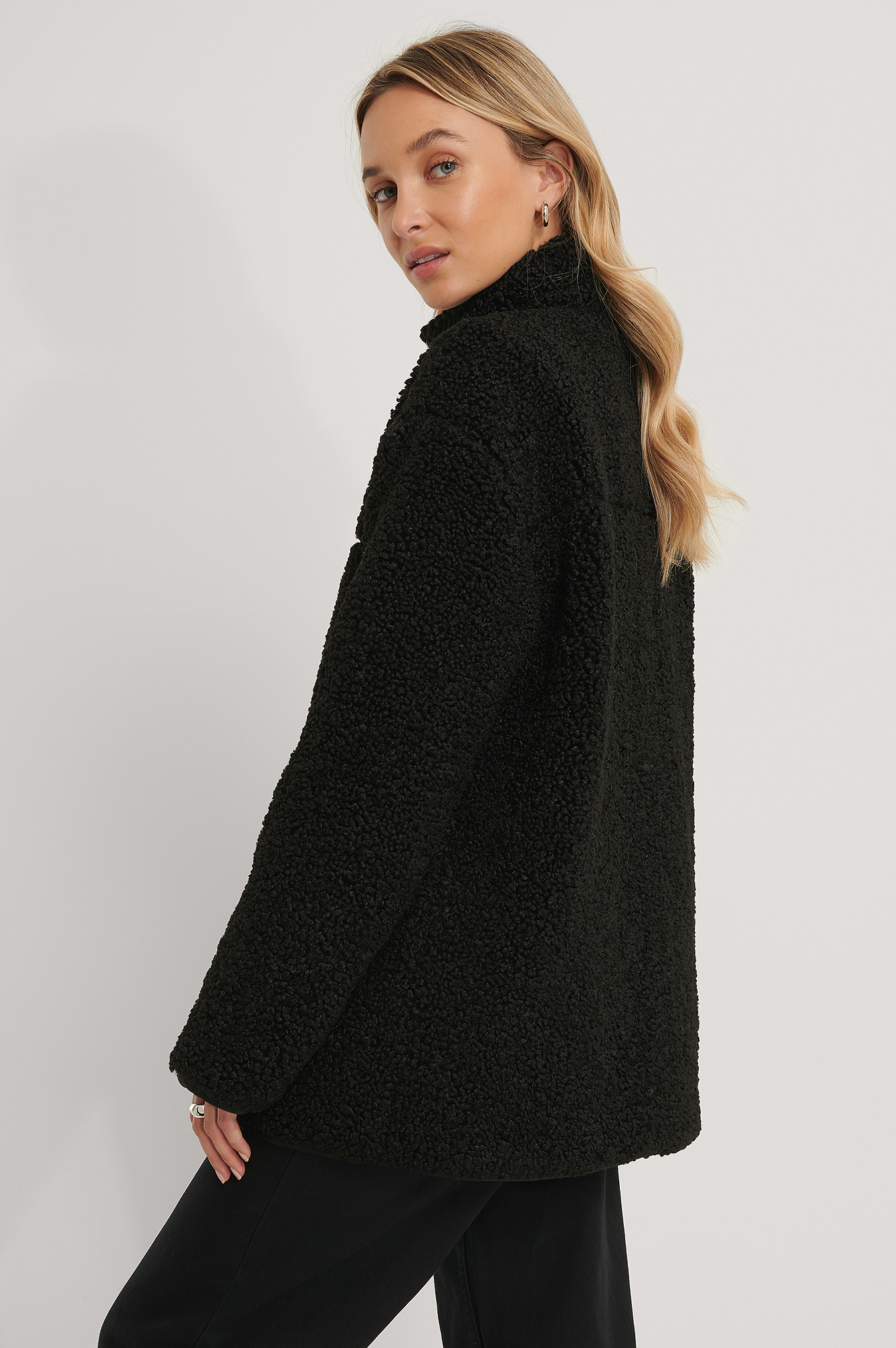 EMMA ELLINGSEN X NA-KD Pile Jacket Black