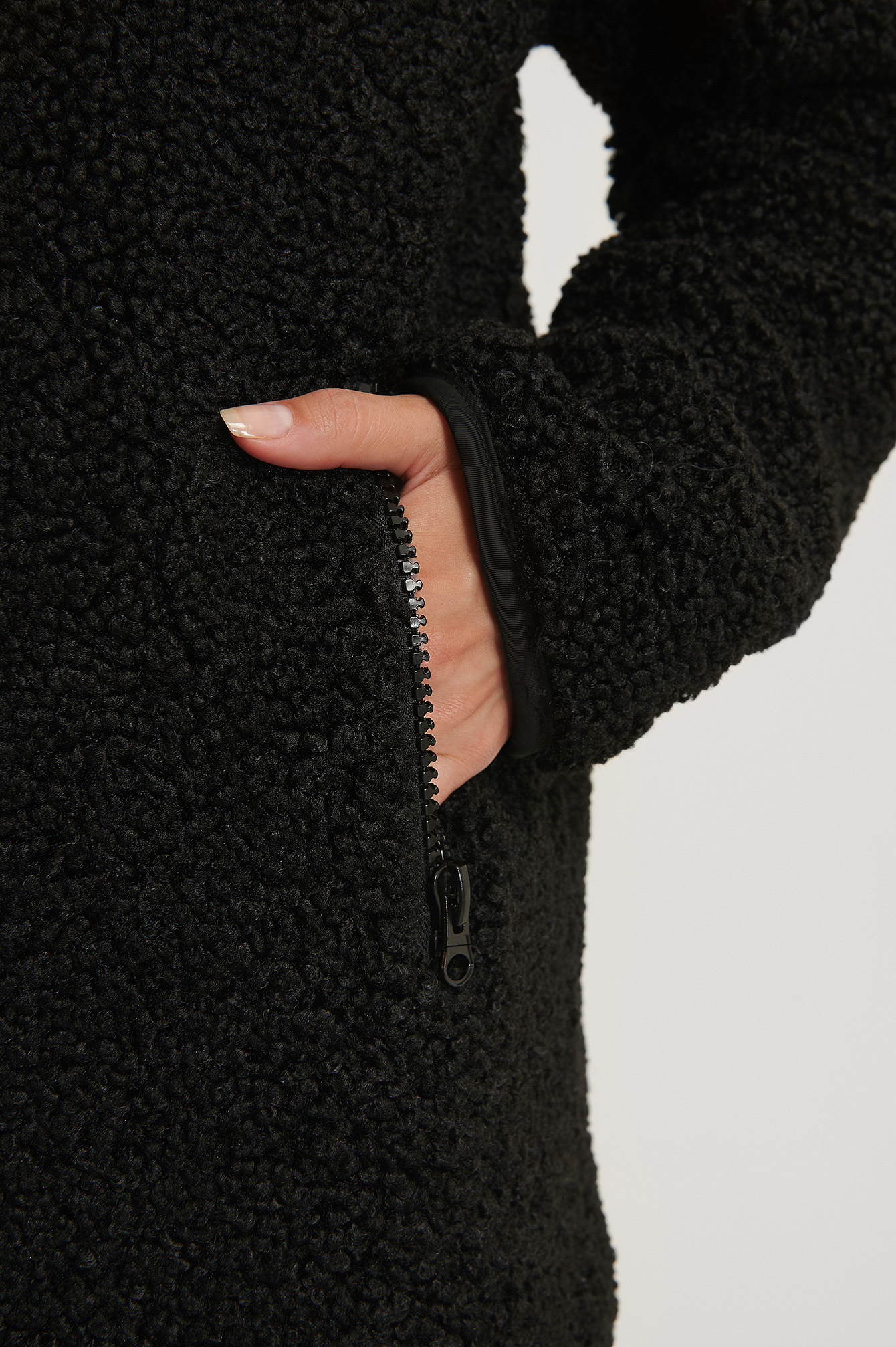 EMMA ELLINGSEN X NA-KD Pile Jacket Black