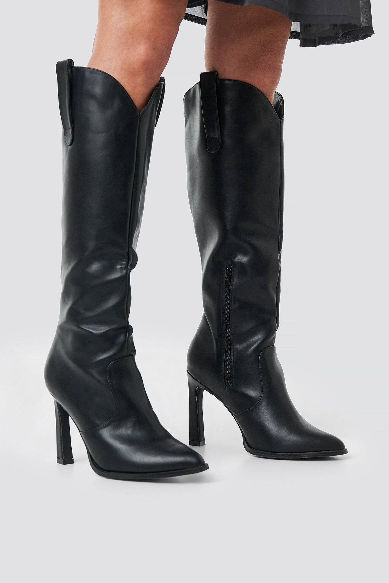 black heeled cowboy boots
