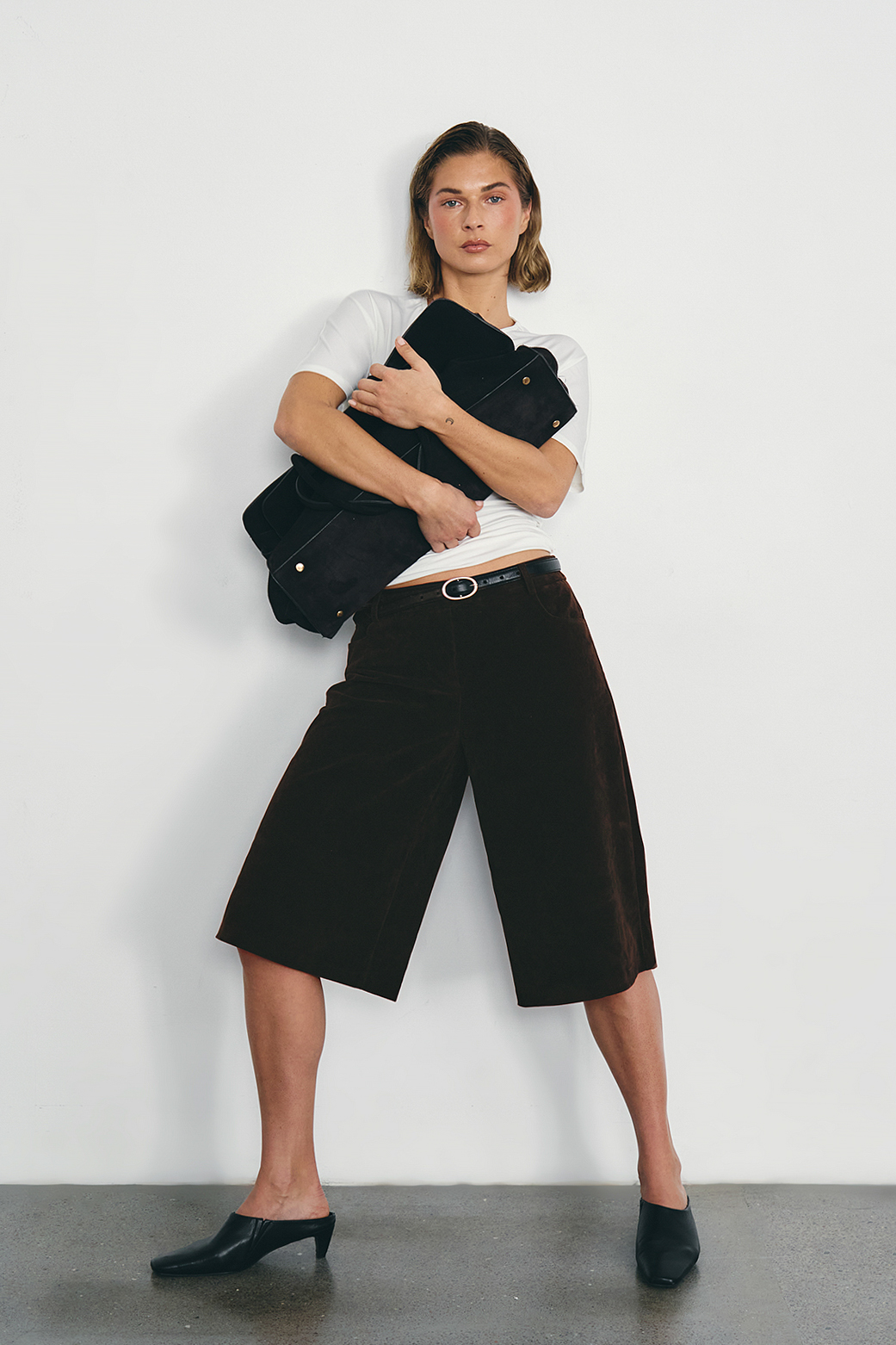Laura Wittek x NA-KD Lange korte broek van imitatiesuède - Shorts - Bruin - EU 38 - NA-KD / NAKD