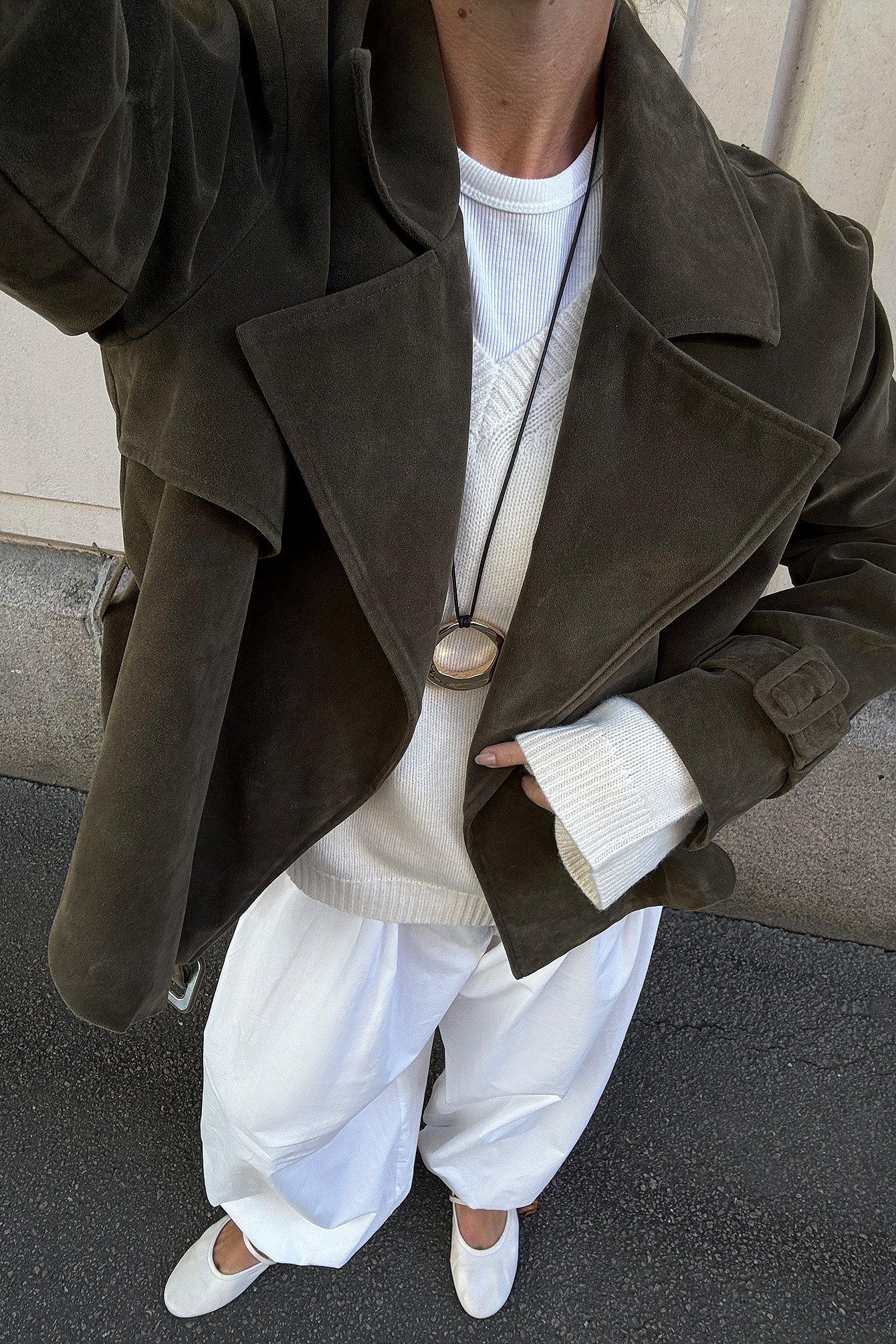 Korte trenchcoat van imitatie suède - Trenchcoats - Groen - EU 32 - NA-KD / NAKD