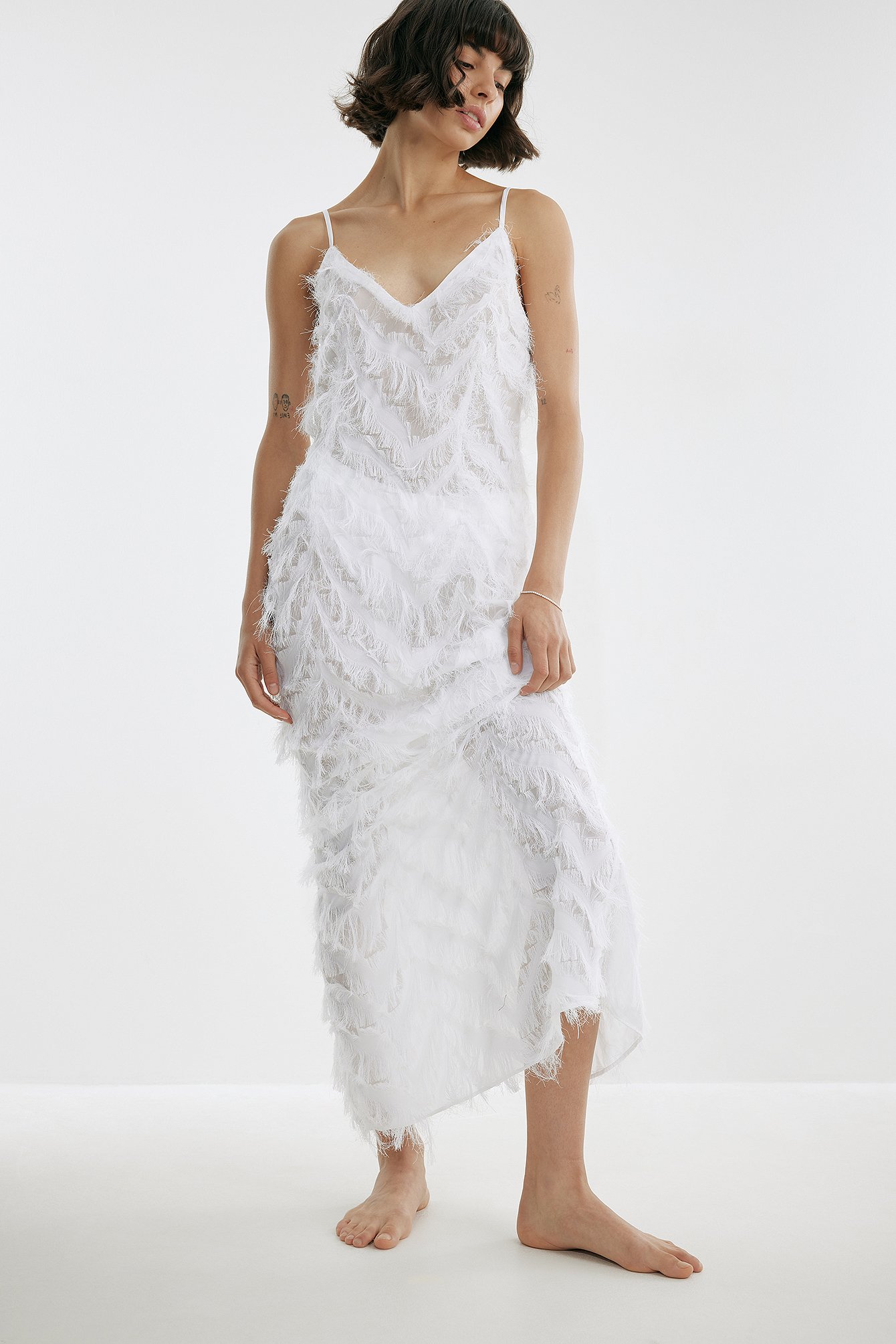 Feather Maxi Dress White | na-kd.com