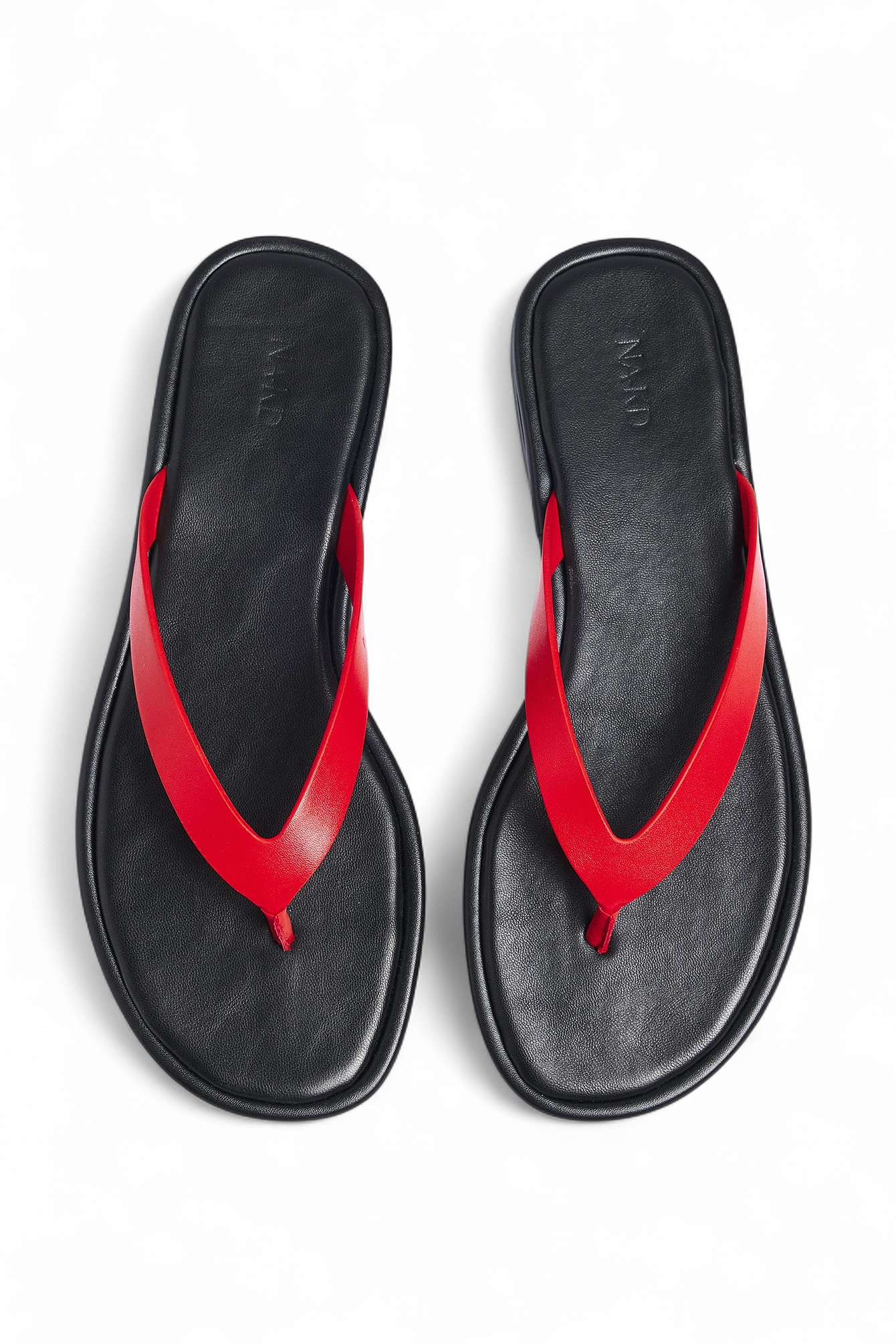 Flat flip-flop sandals