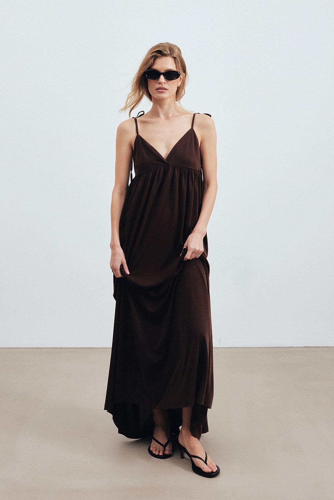 na kd flowy maxi dress Satin Flowy Maxi Dress Multicolor