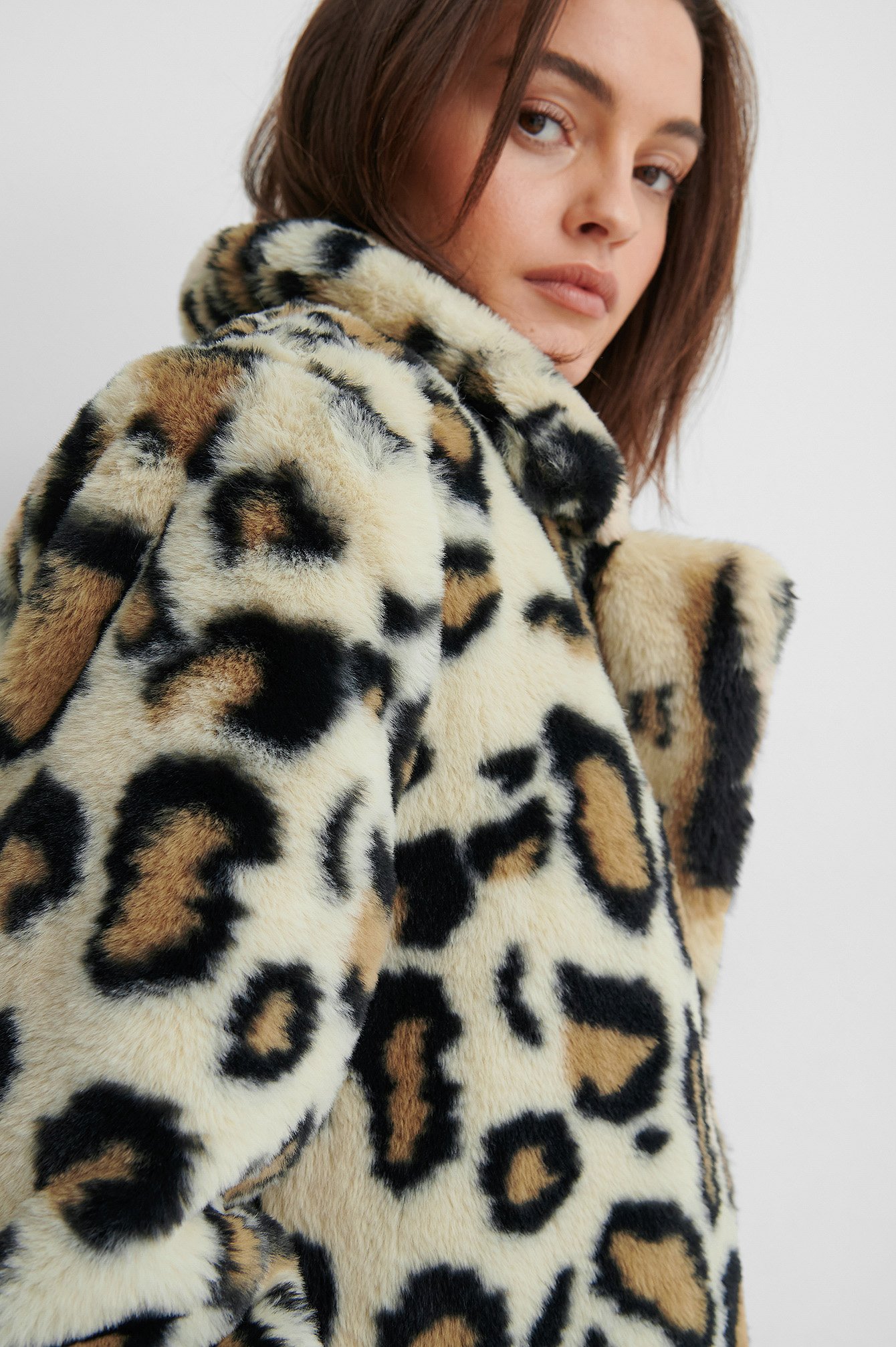 Marked Shoulder Faux Fur Coat Multicolor | na-kd.com