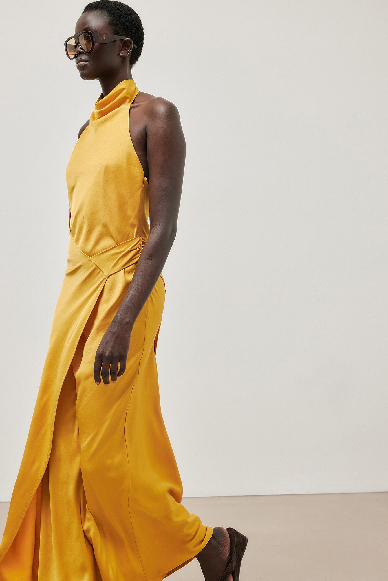 Backless Dresses | Low Back & Open Back Dresses for Women | NA-KD Backless Dresses | Low Back & Open Back Dresses for Women | NA-KD