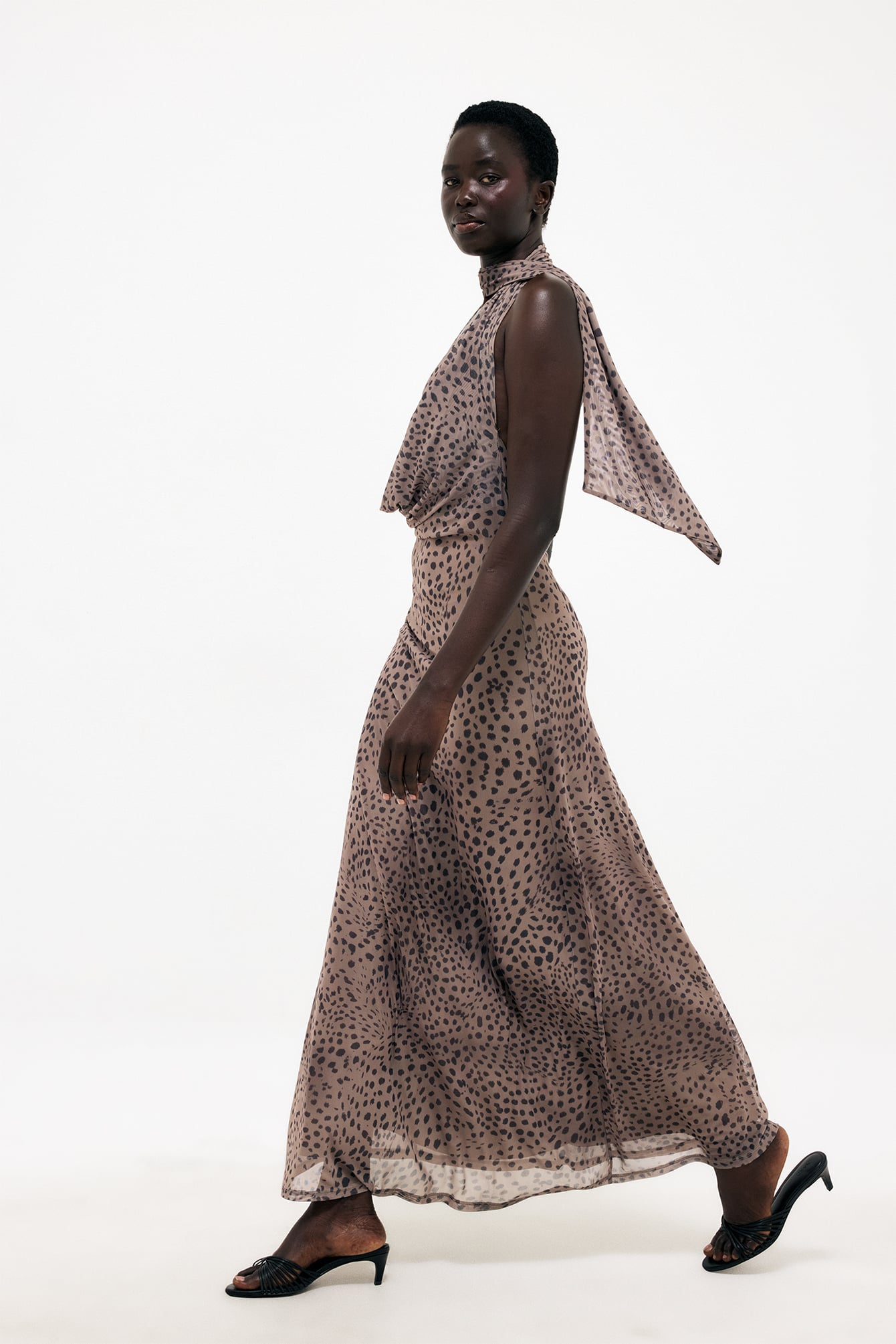 Vestido maxi con cuello halter - Vestidos de lunares - Brown/Leopard - XS - NA-KD / NAKD