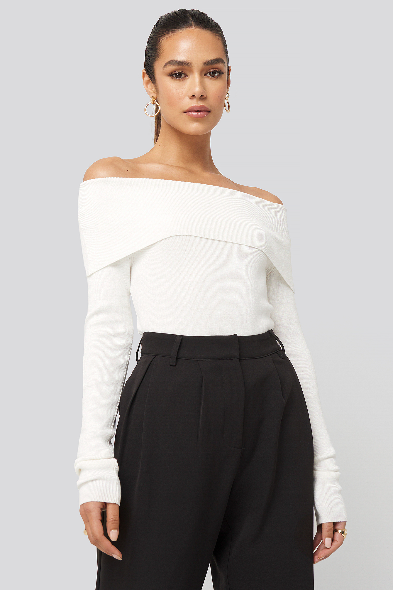 Slash Collar Pullover Off White