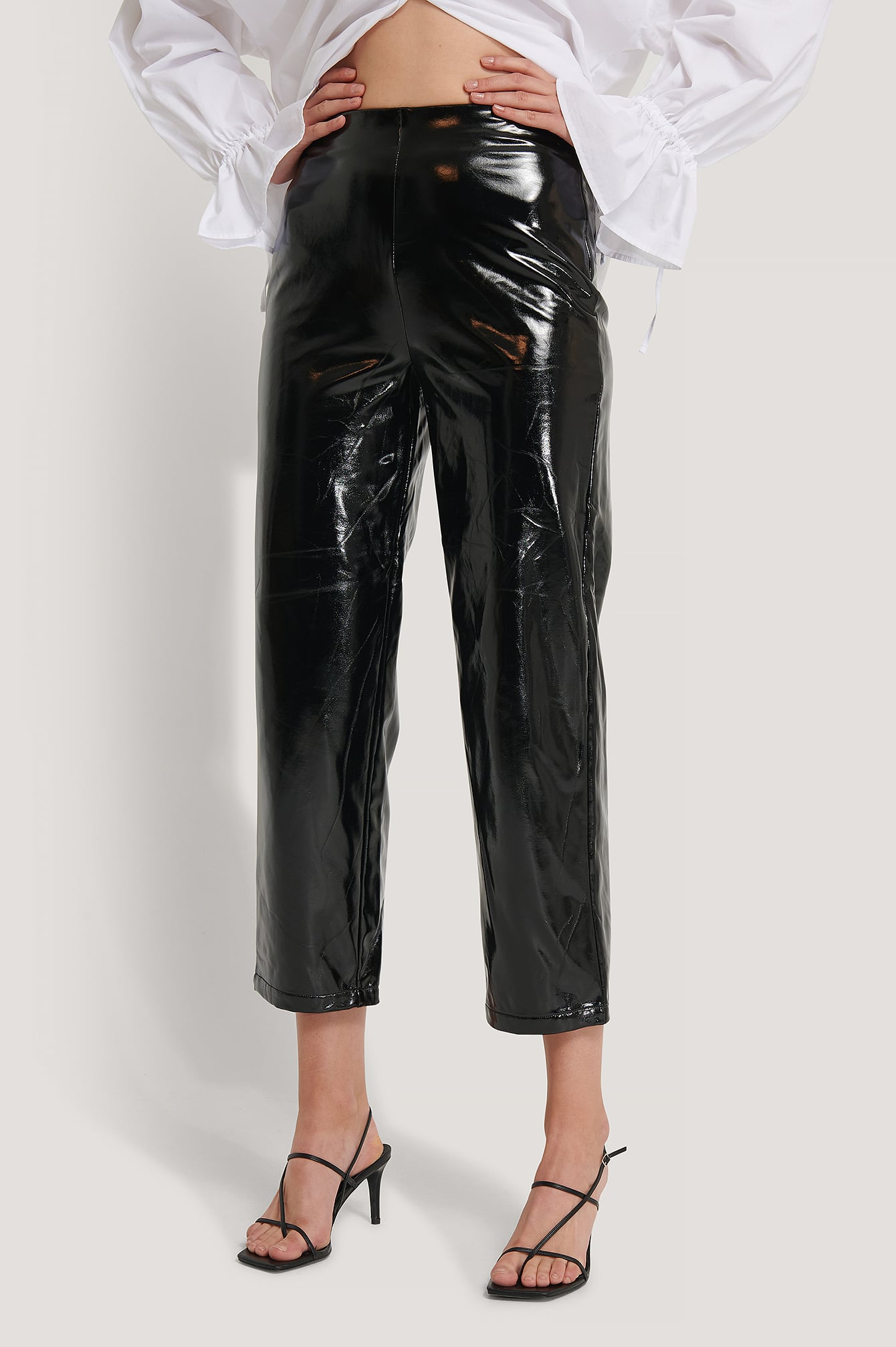 High Waisted Patent Pants Zwart | na-kd.com