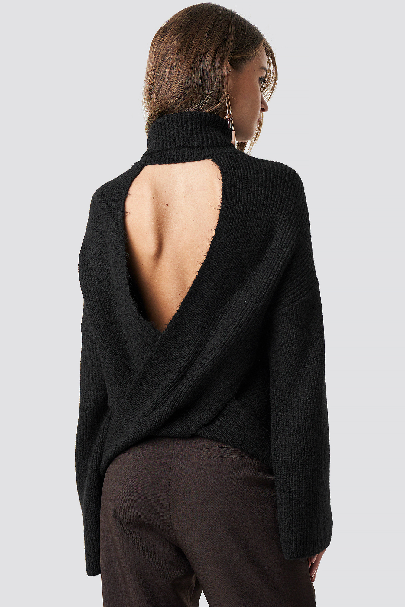 Open Back Overlap Sweater Black
