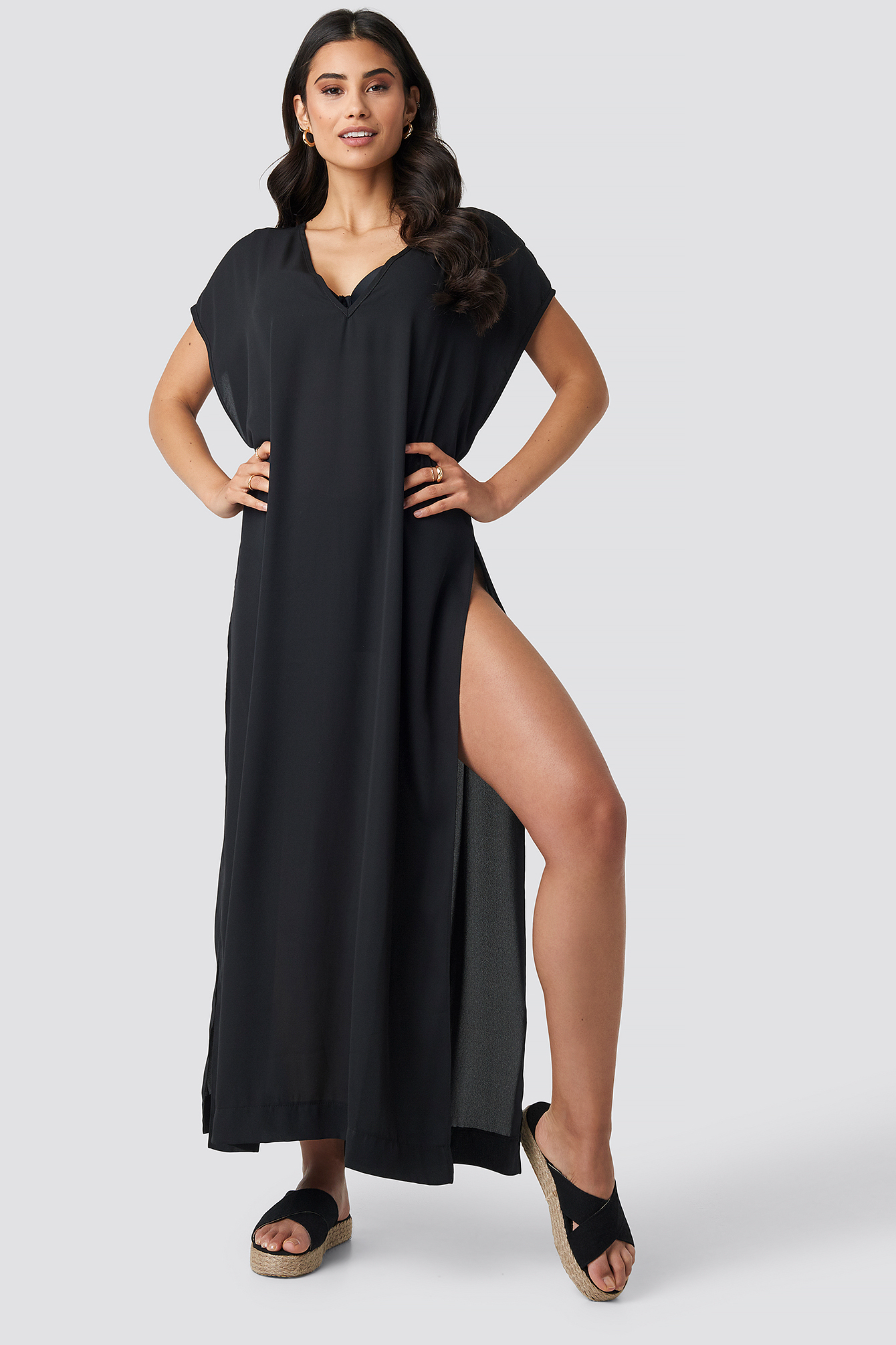 V-neck Beach Dress Black
