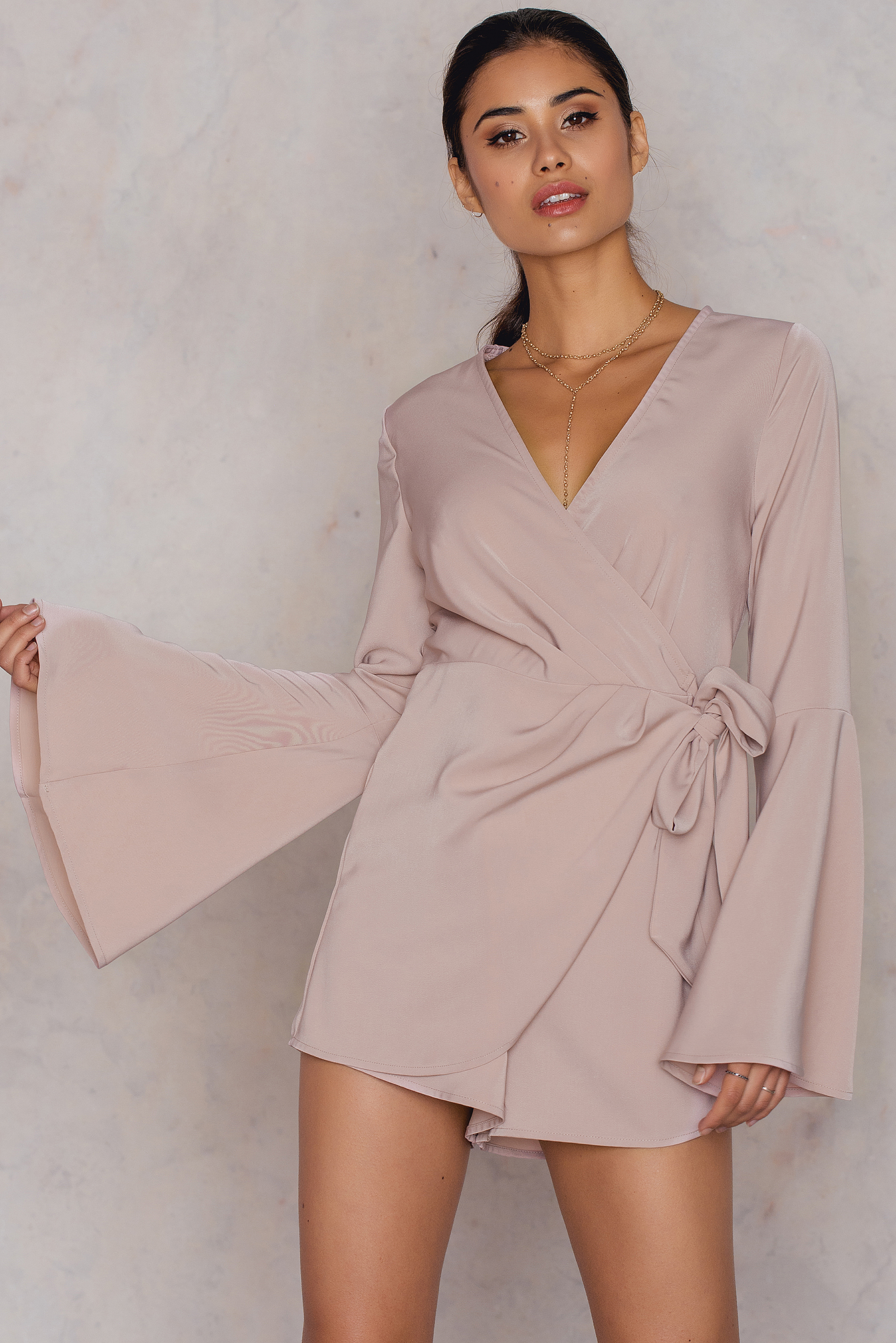 Nude Pink Hannalicious x NA-KD Overlapped Trumpet Sleeve Playsuit
