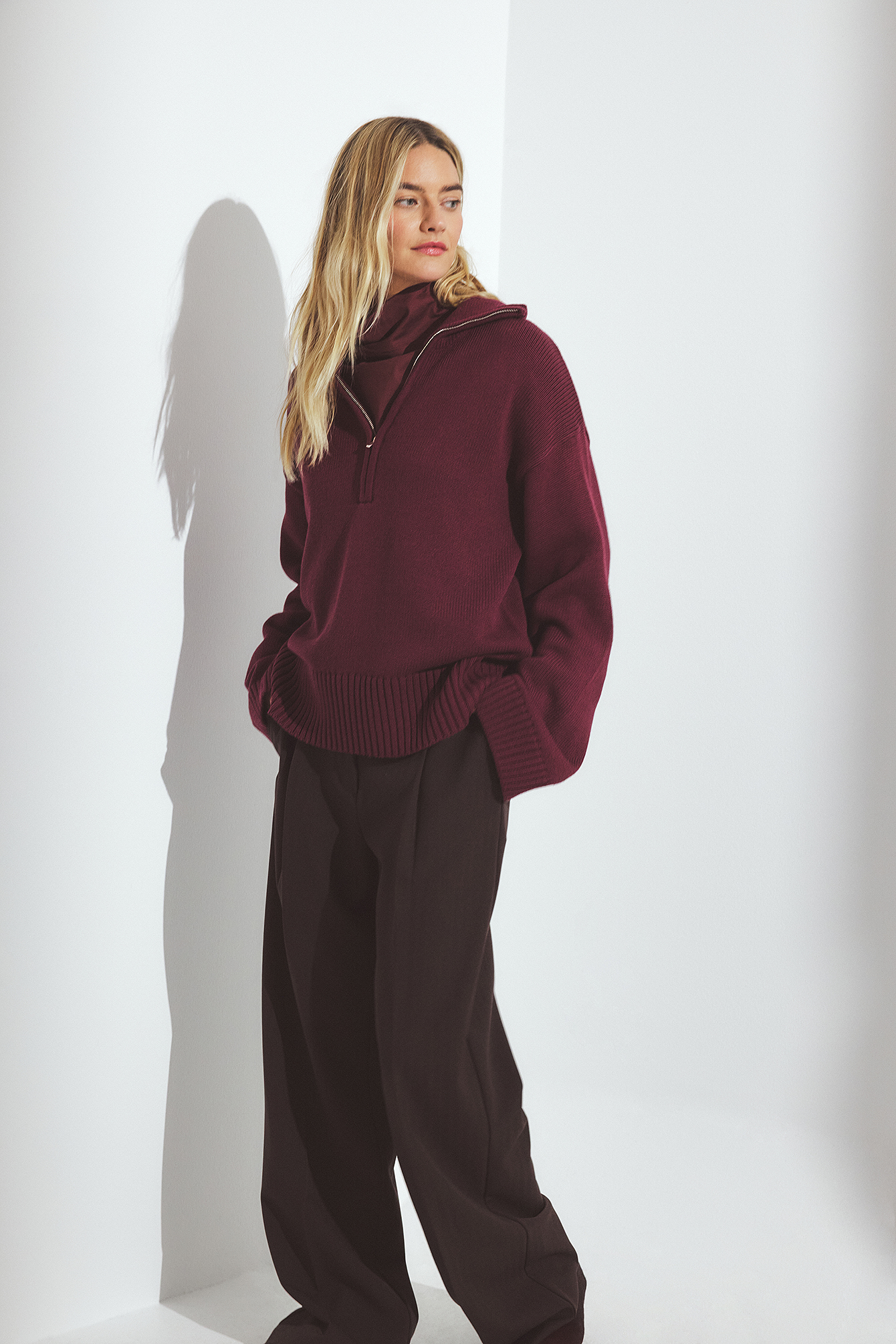 NA-KD - Strikket genser med høy hals og glidelås - Oversize Genser - Burgundy - XS (EU 32) - NA-KD / NAKD