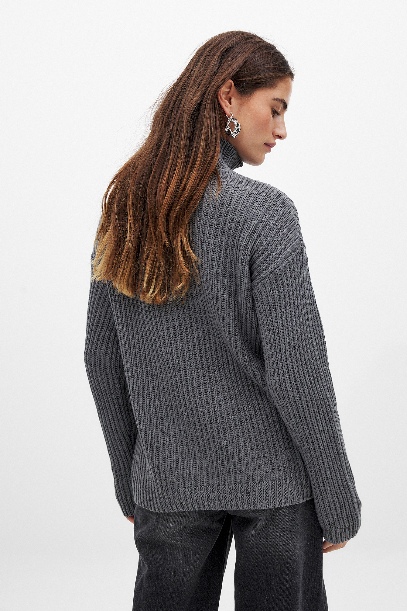 Turtle Neck Knitted Cable Sweater Grey | NA-KD