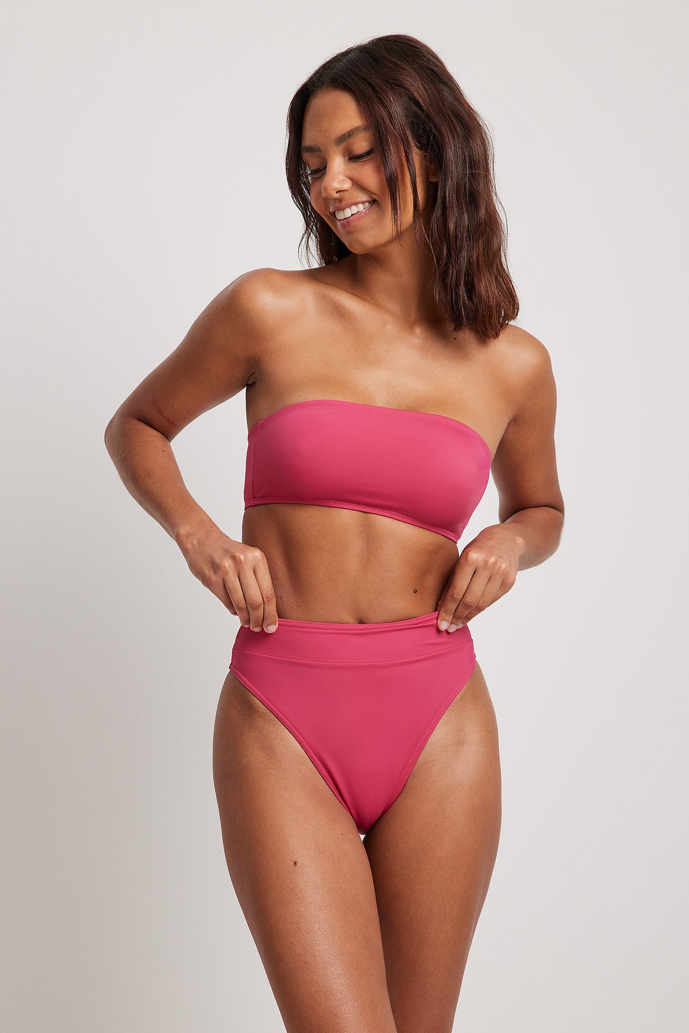 Zo veel Trend Aan het water Bikinibroekje met hoge taille Roze | NA-KD