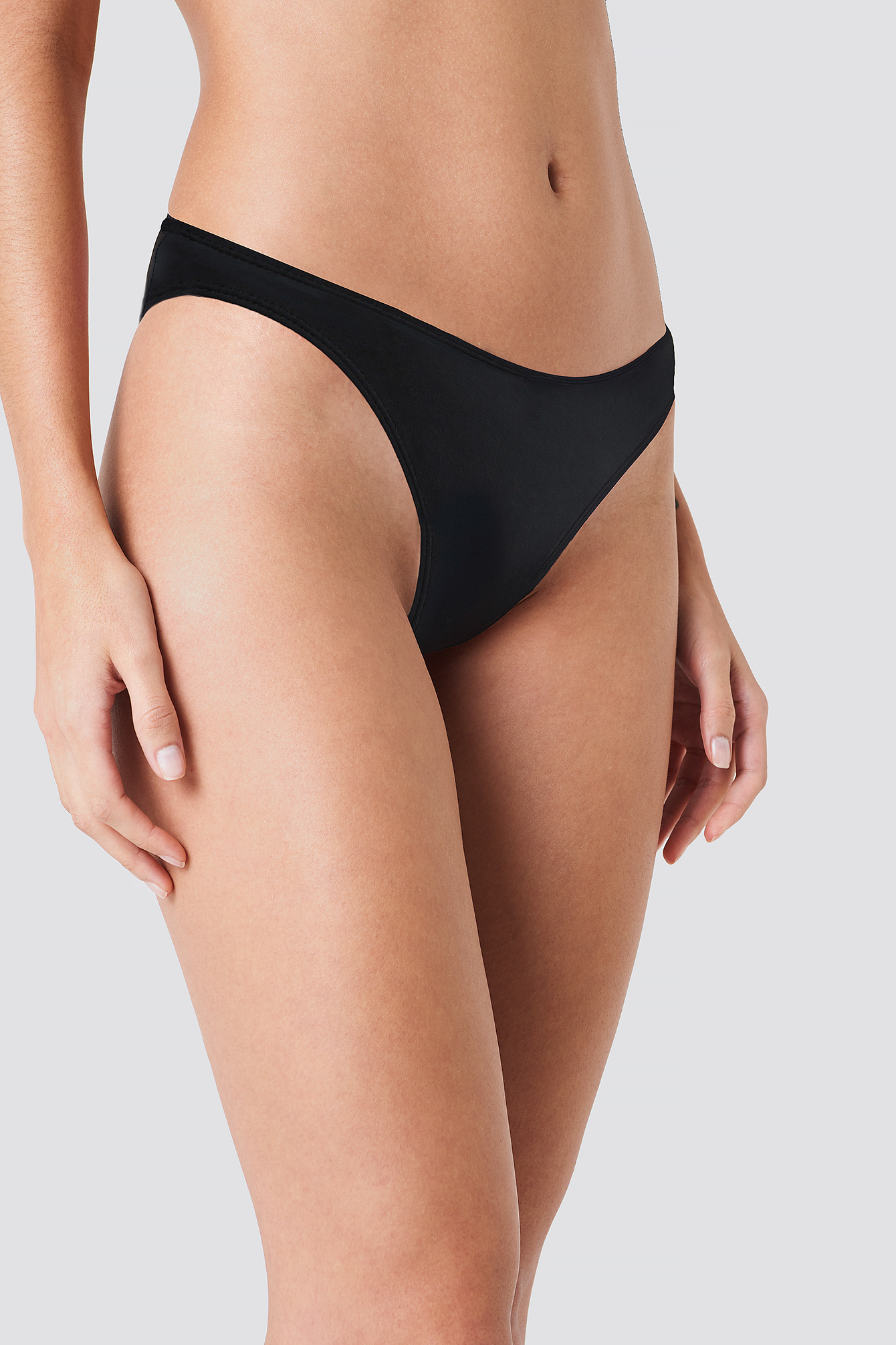 Women/'s Black High leg bikini bottom
