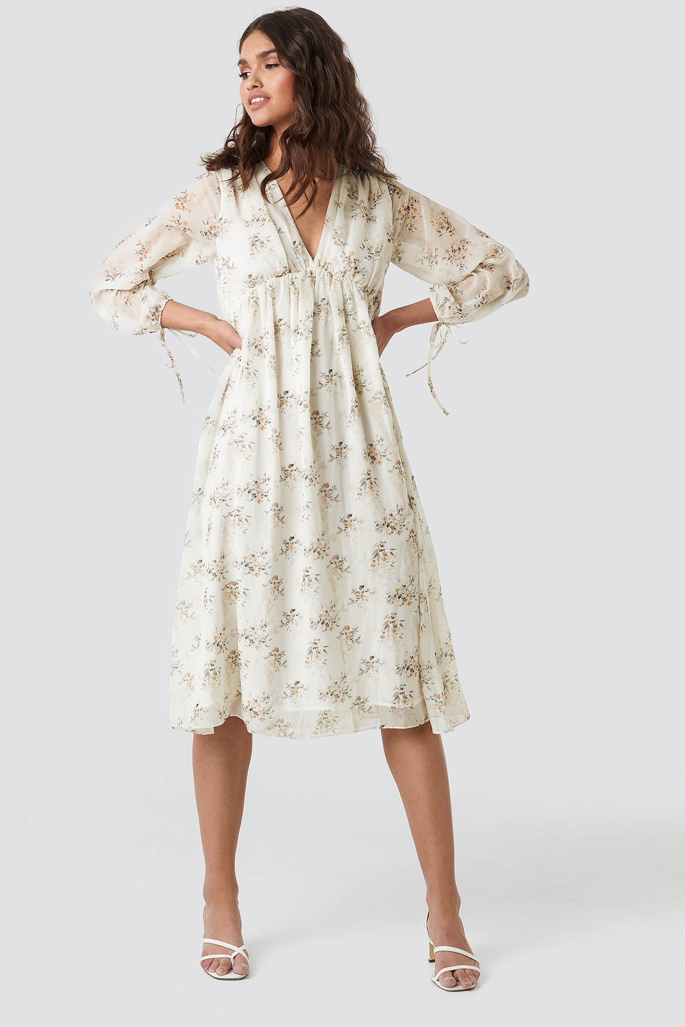 KAE SUTHERLAND X NA-KD FLORAL DEEP V NECK MIDI DRESS - WHITE