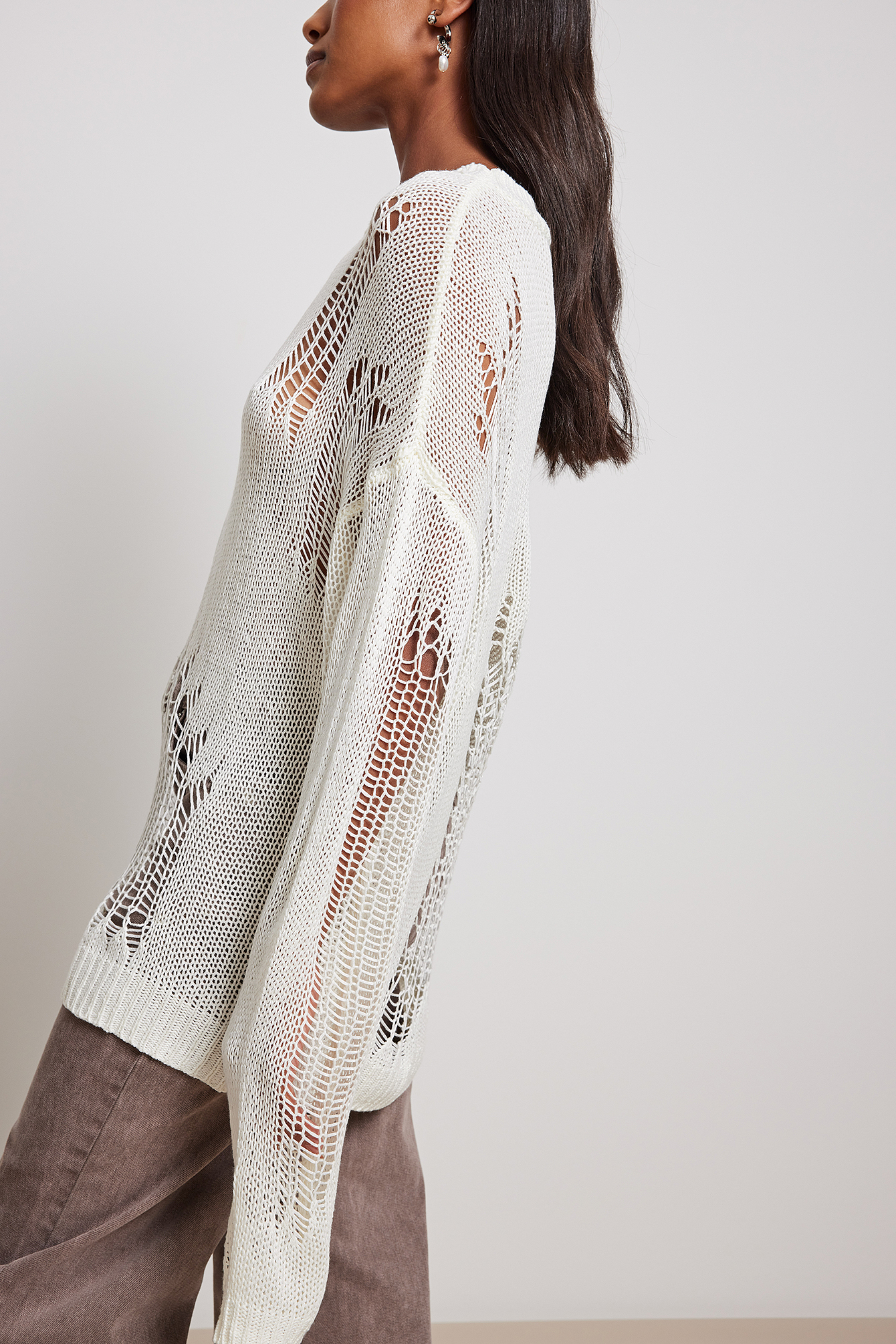 Knitted Distressed Sweater Offwhite