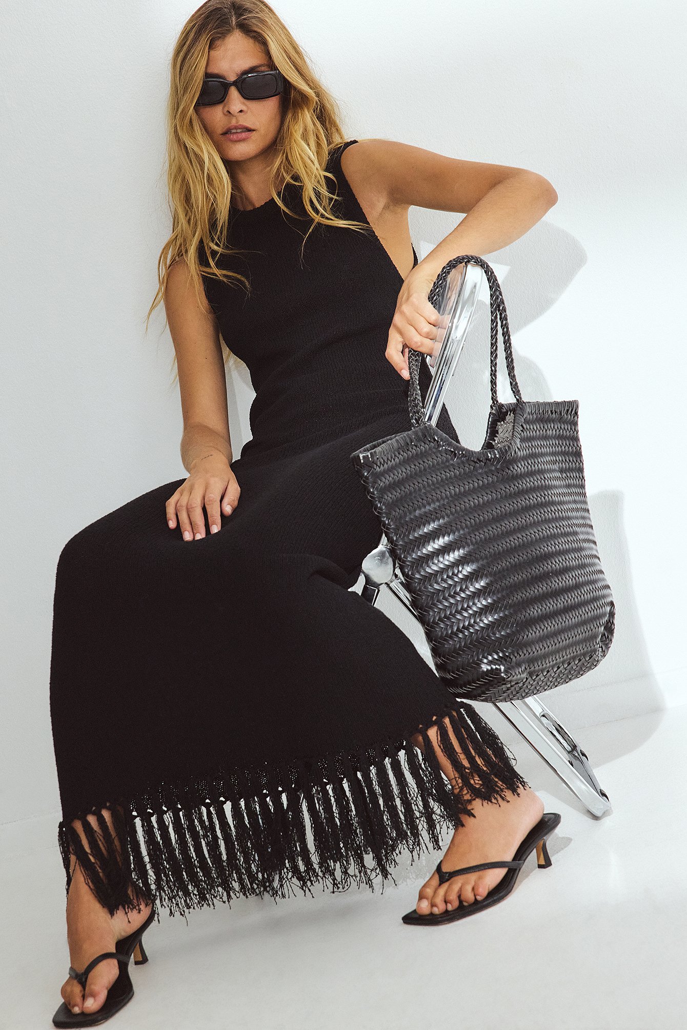 NA-KD Knitted Fringe Midi Dress - Fall Dresses - Black - XL (EU 46) - NA-KD / NAKD