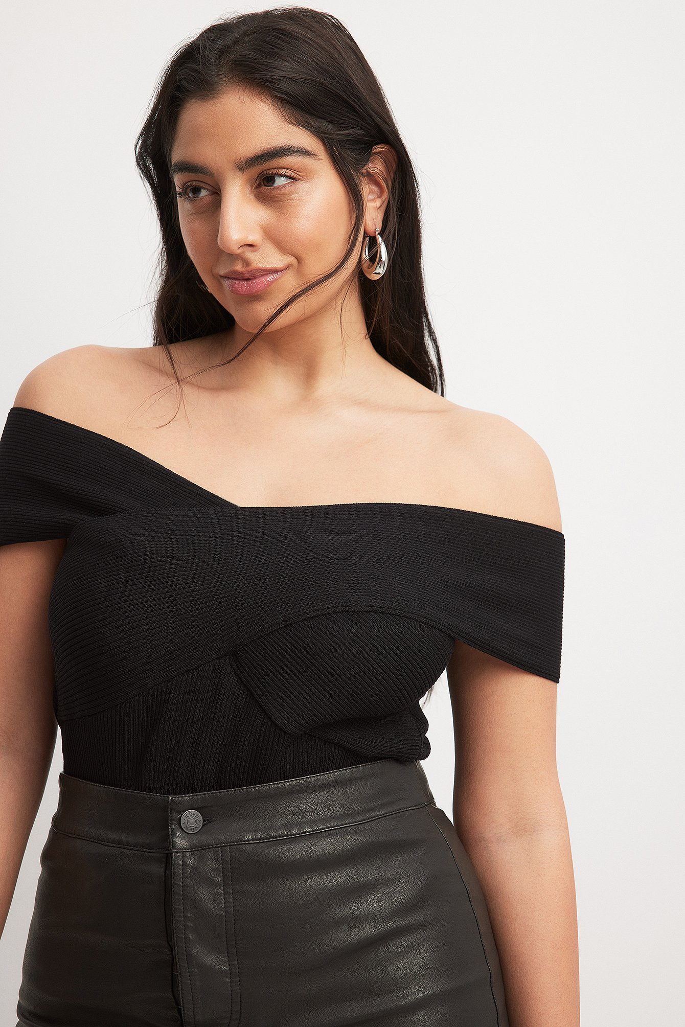 Knitted Off Shoulder Top Black NA KD knitted-off-shoulder-top-black-na-kd