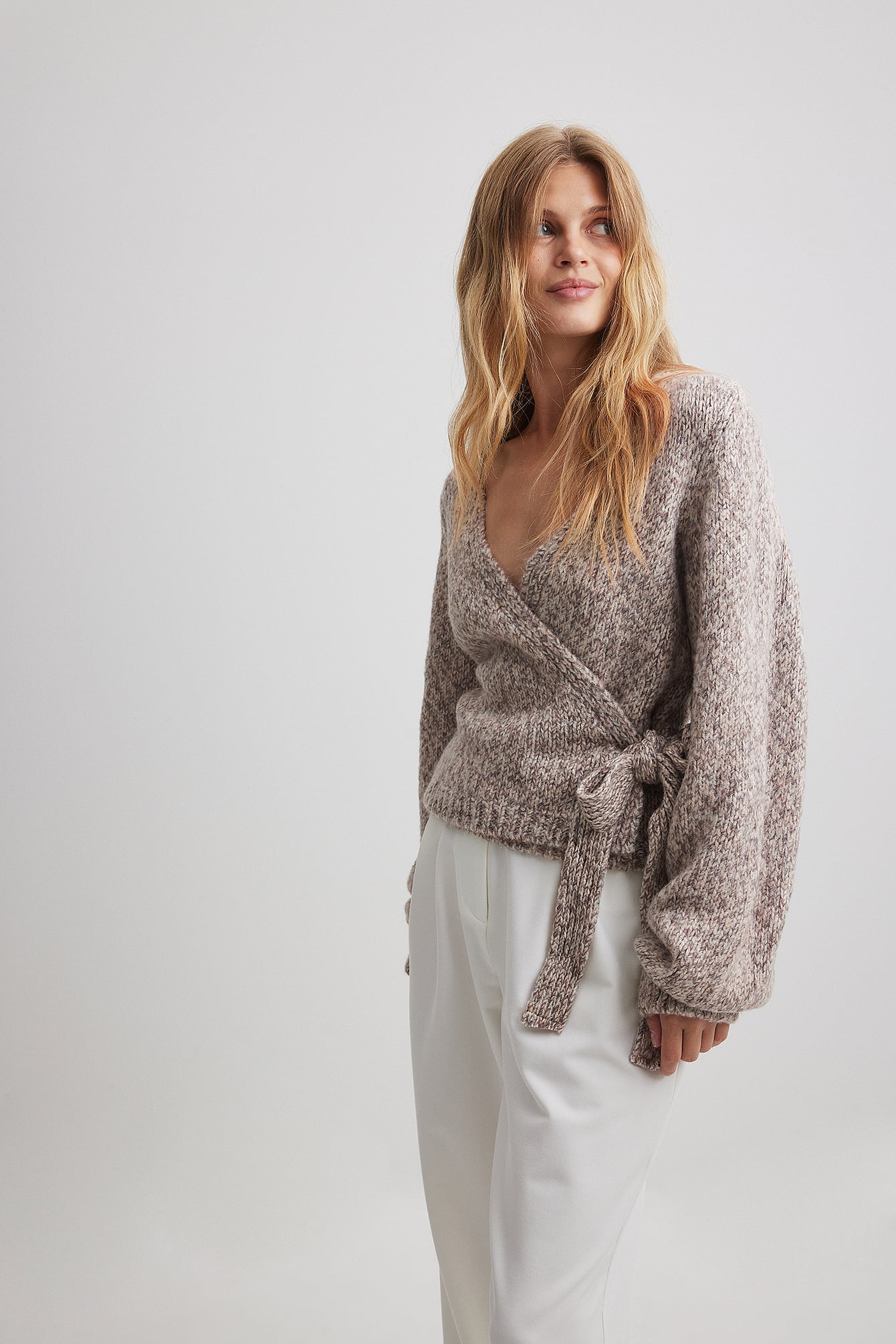 Overlap balloon-sleeve sweater