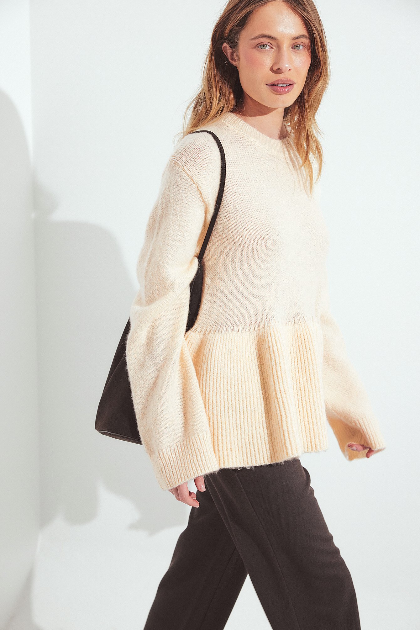 NA-KD Gebreide peplum trui - Gebreide Truien - Beige - XS - NA-KD / NAKD