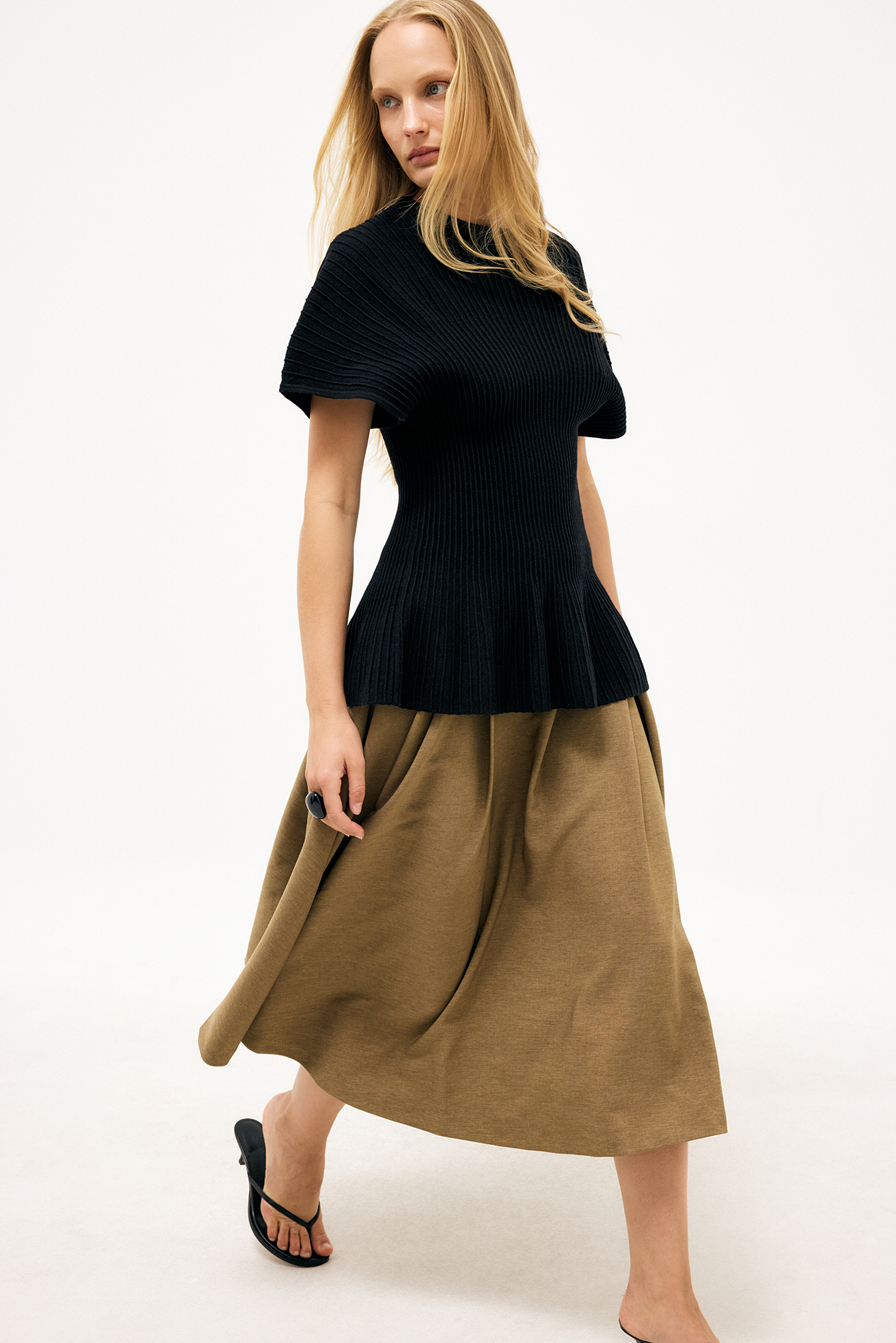 Knitted Rib Peplum Top Black | NA-KD