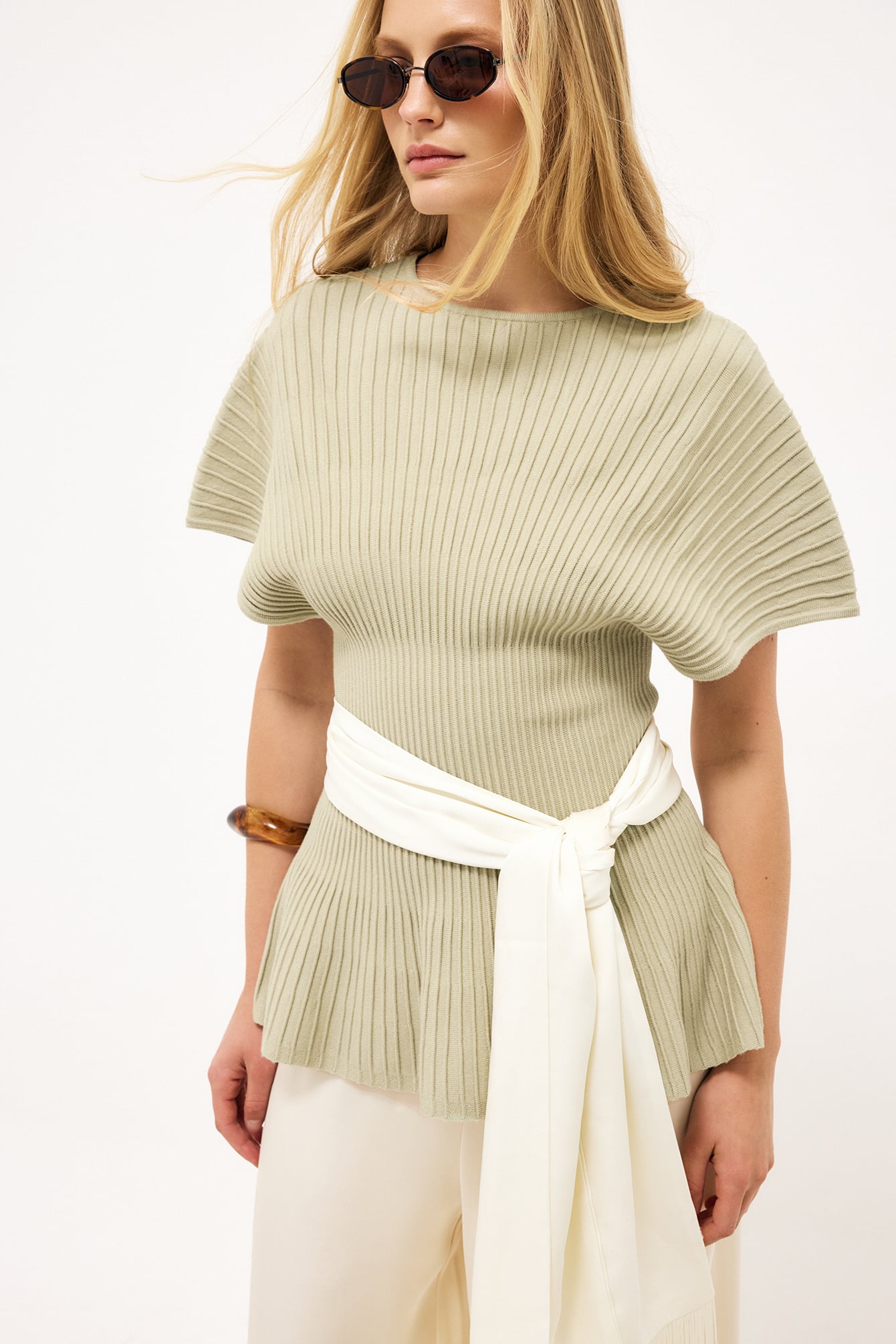 Knitted Rib Peplum Top Green | NA-KD