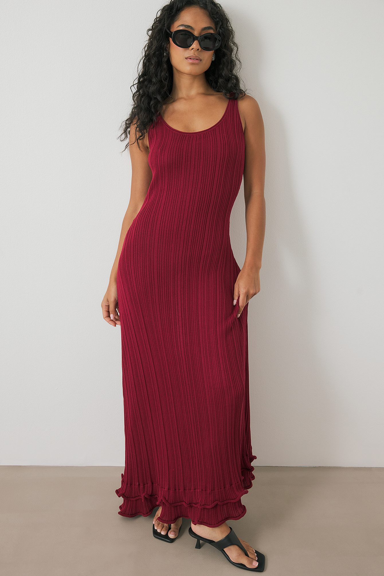 Knitted Round Neck Frill Maxi Dress Burgundy | NA-KD