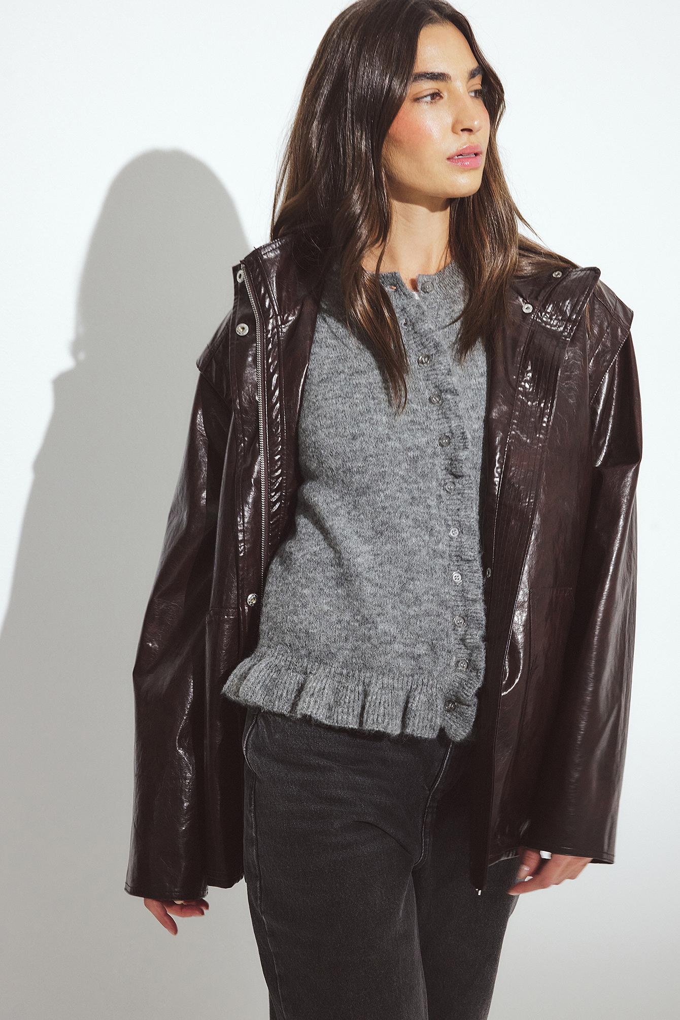 NA-KD Strick-Cardigan aus Wolle-Mix mit Volant - Cardigans - Grau - XS (EU 32) - NA-KD / NAKD