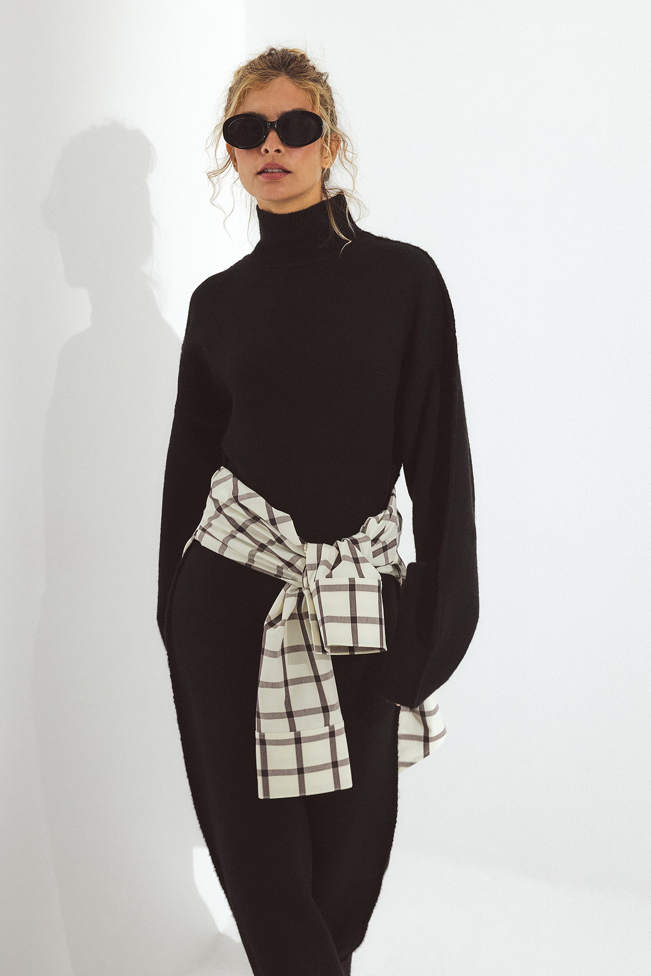 NA-KD Knitted Wool Blend Sculptural Midi Dress - Fall Dresses - Black - XS (EU 32) - NA-KD / NAKD