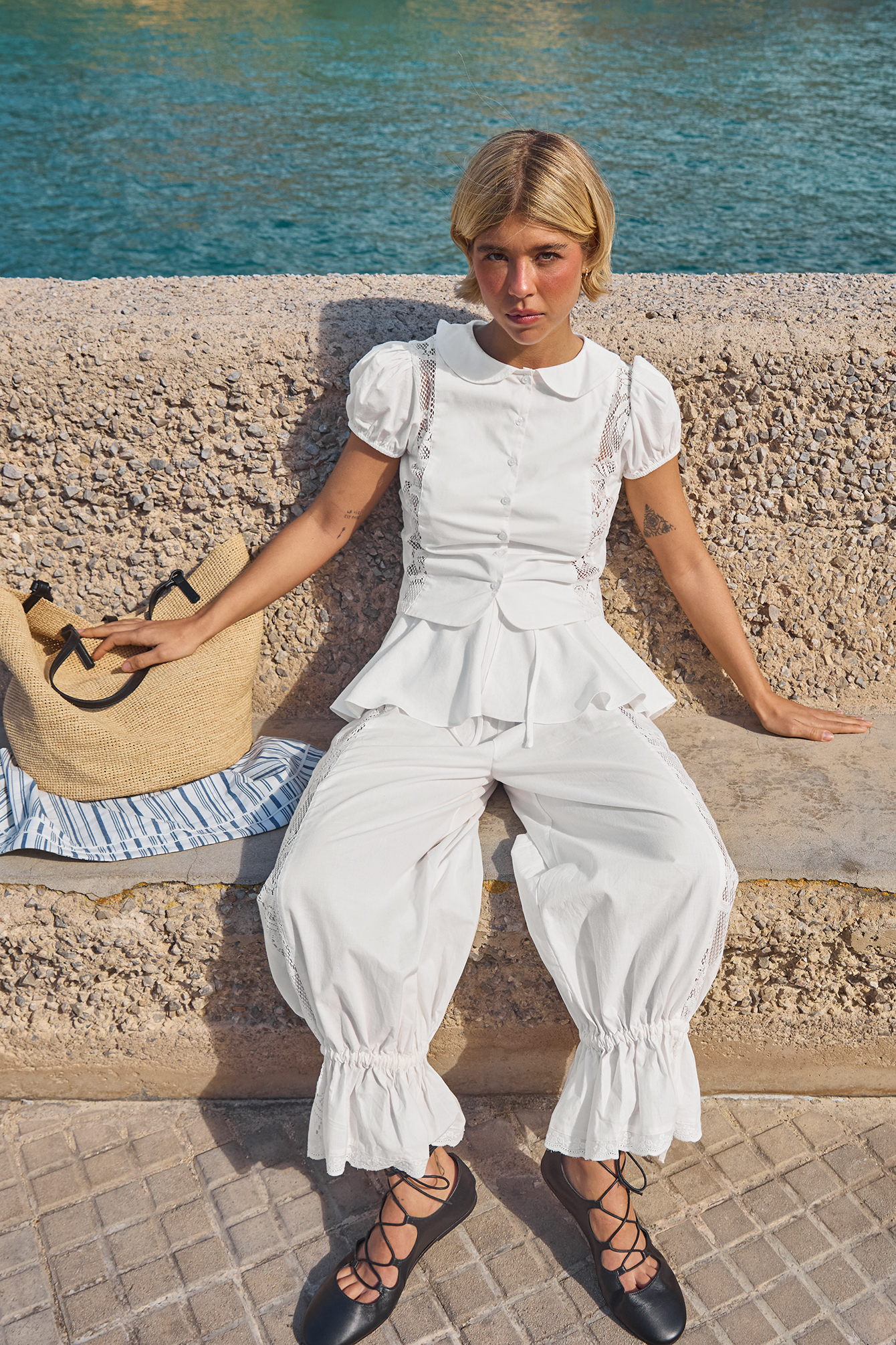 Ines Isaias x NA-KD Blusa con detalle de encaje - Blusas - Offwhite - EU 32 - NA-KD / NAKD