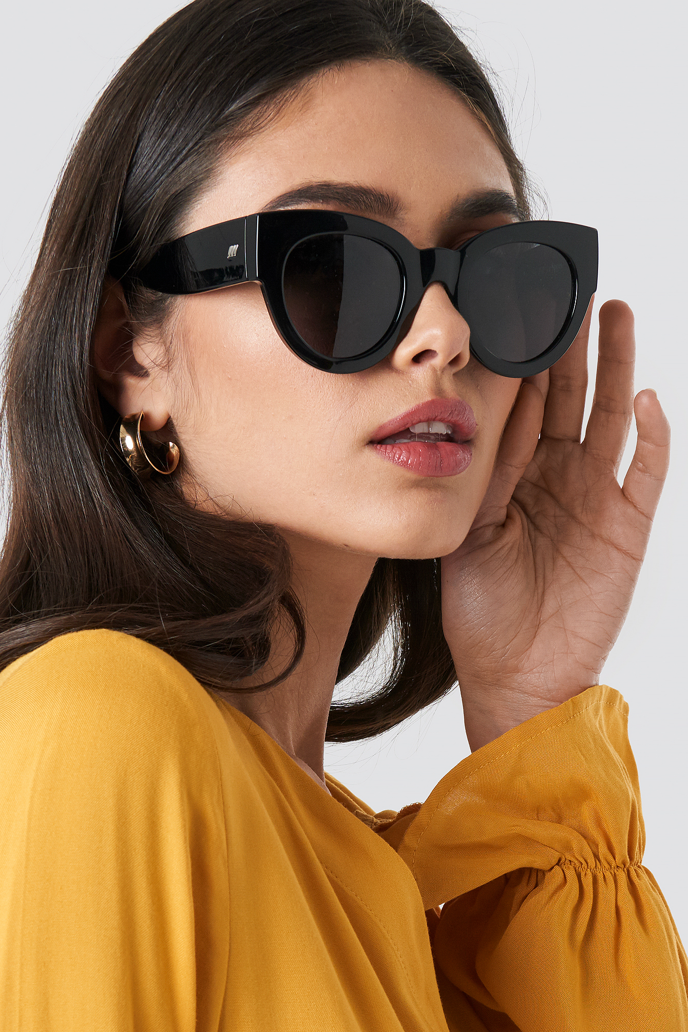 Matriarch Black/Smoke