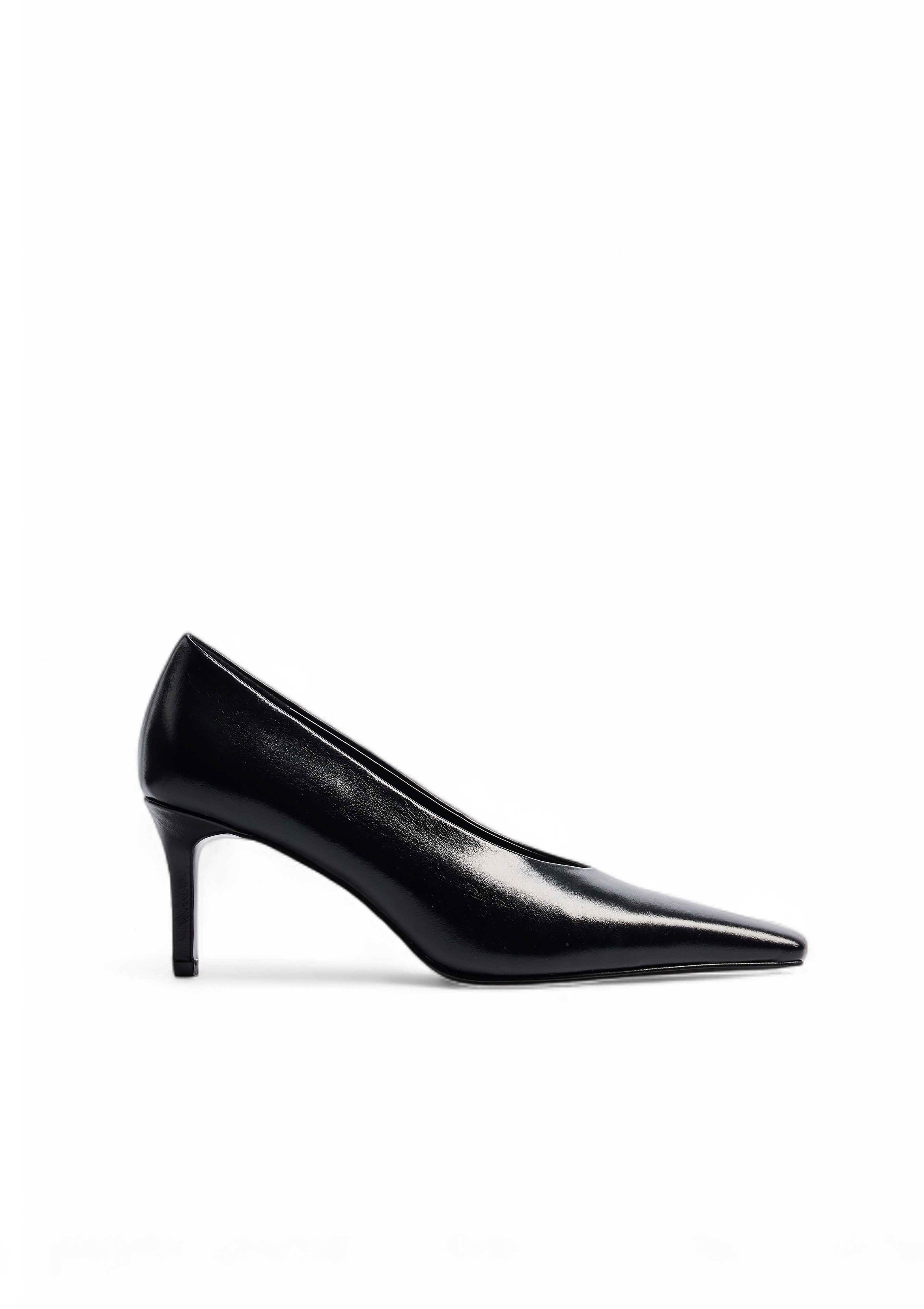Black Leather Pumps