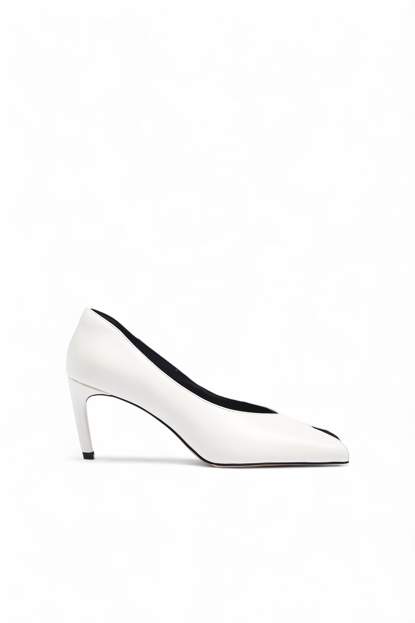 Offwhite Leather Pumps