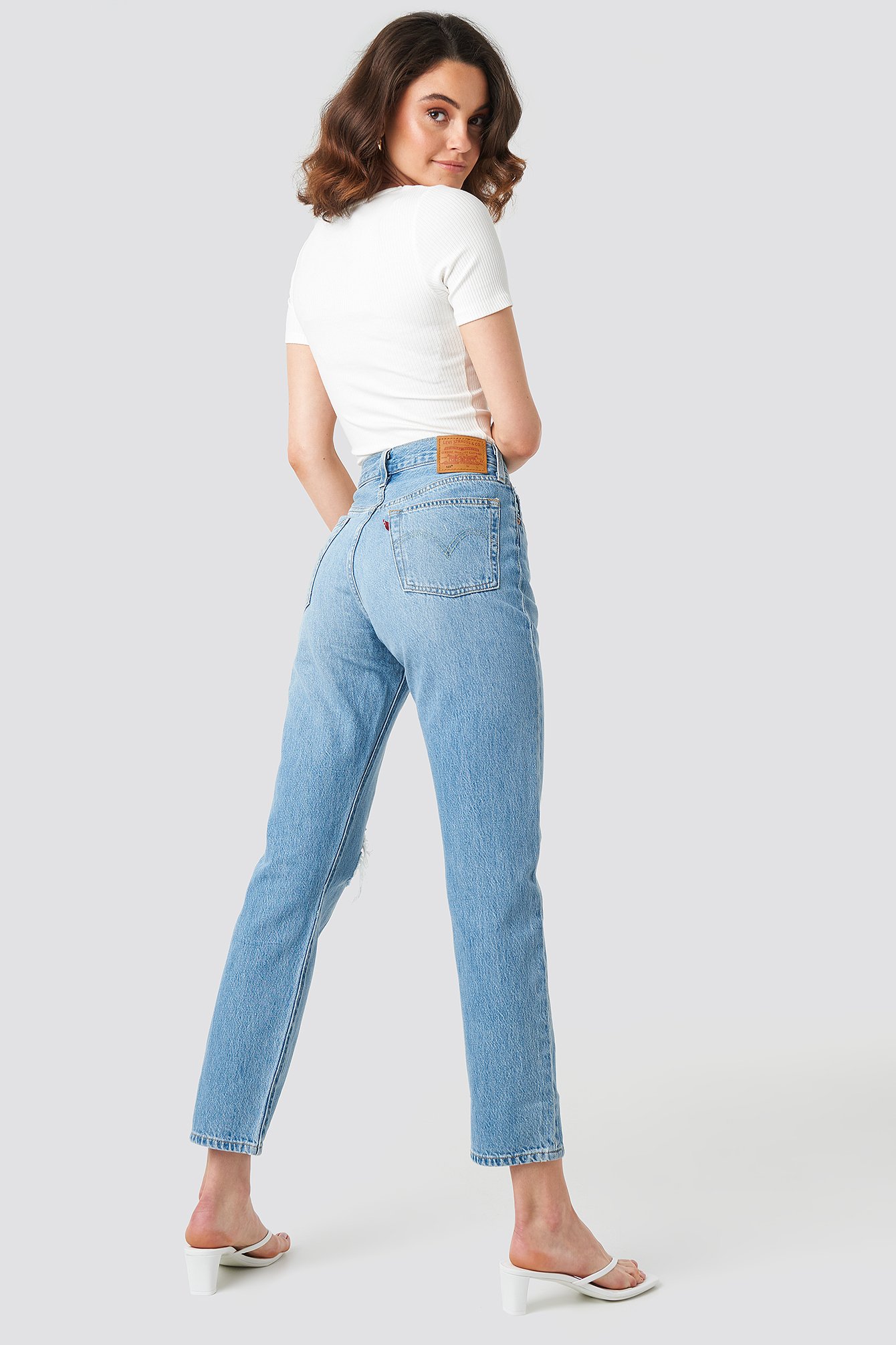 Levi's 501 Crop Jeans - Blue In 